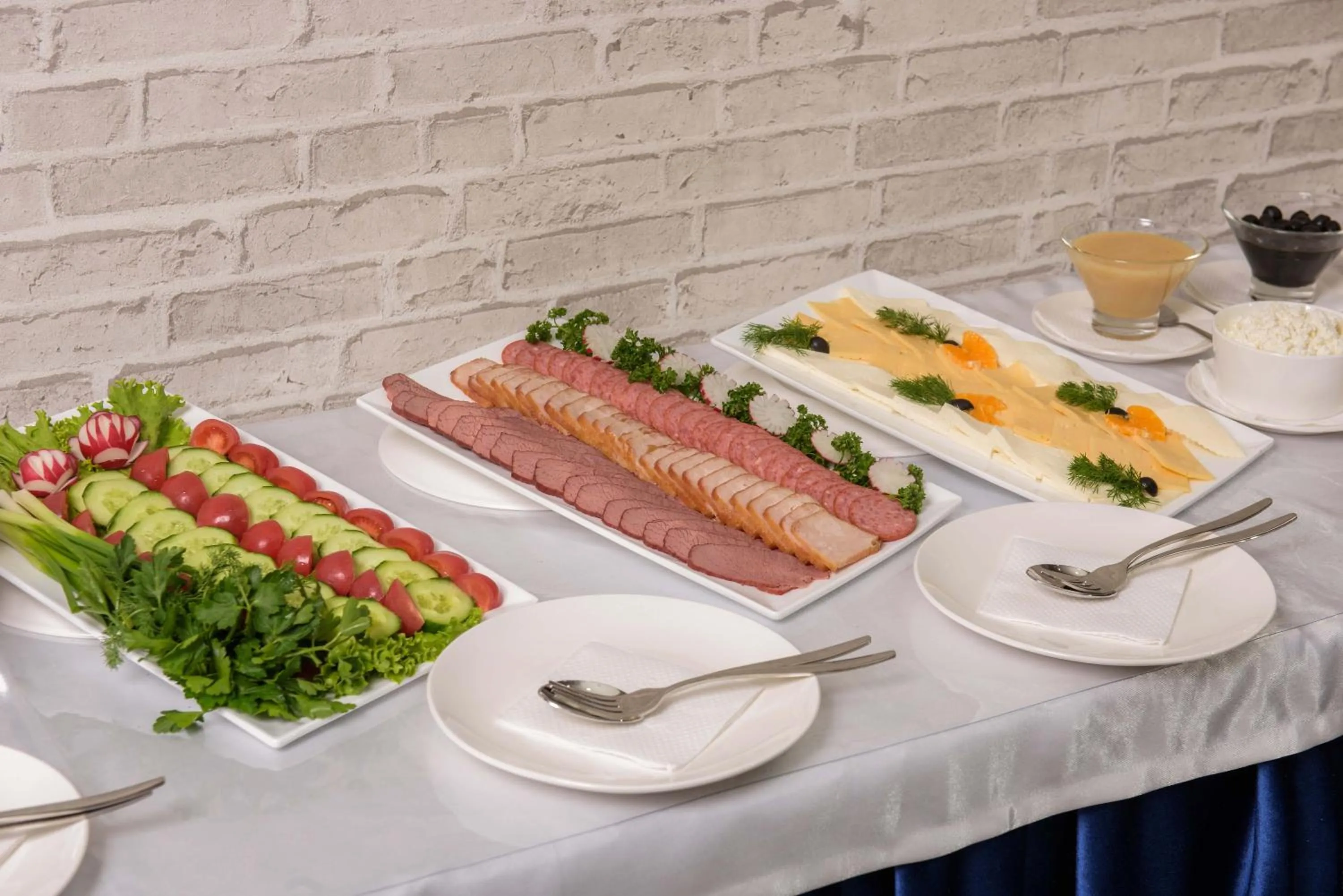 Restaurant/places to eat in Huzur Hotel Tashkent