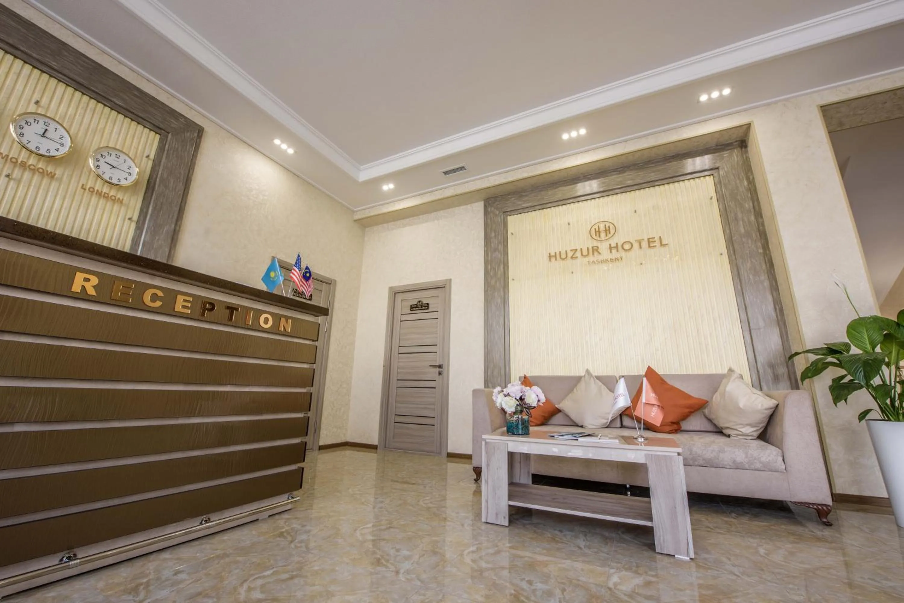 Lobby or reception in Huzur Hotel Tashkent