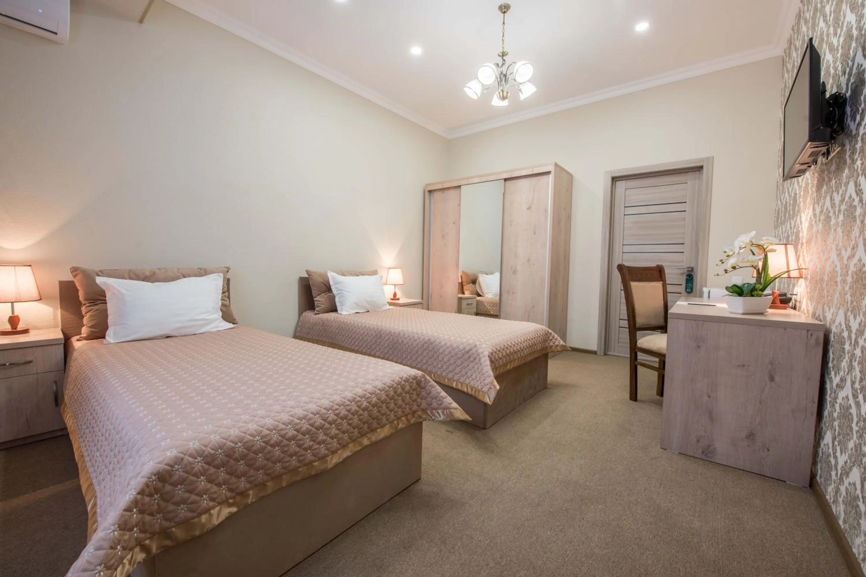 Bed in Huzur Hotel Tashkent