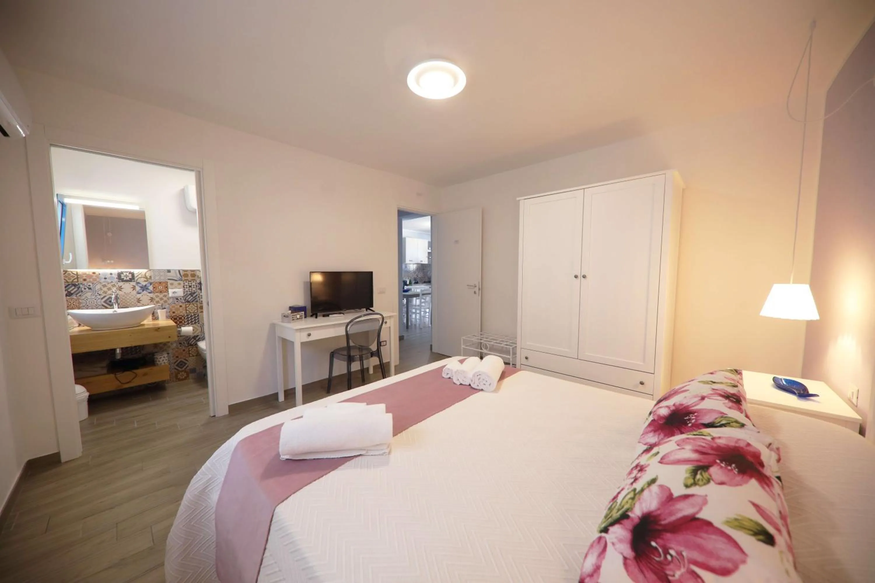 Bed in Skyview Cefalù