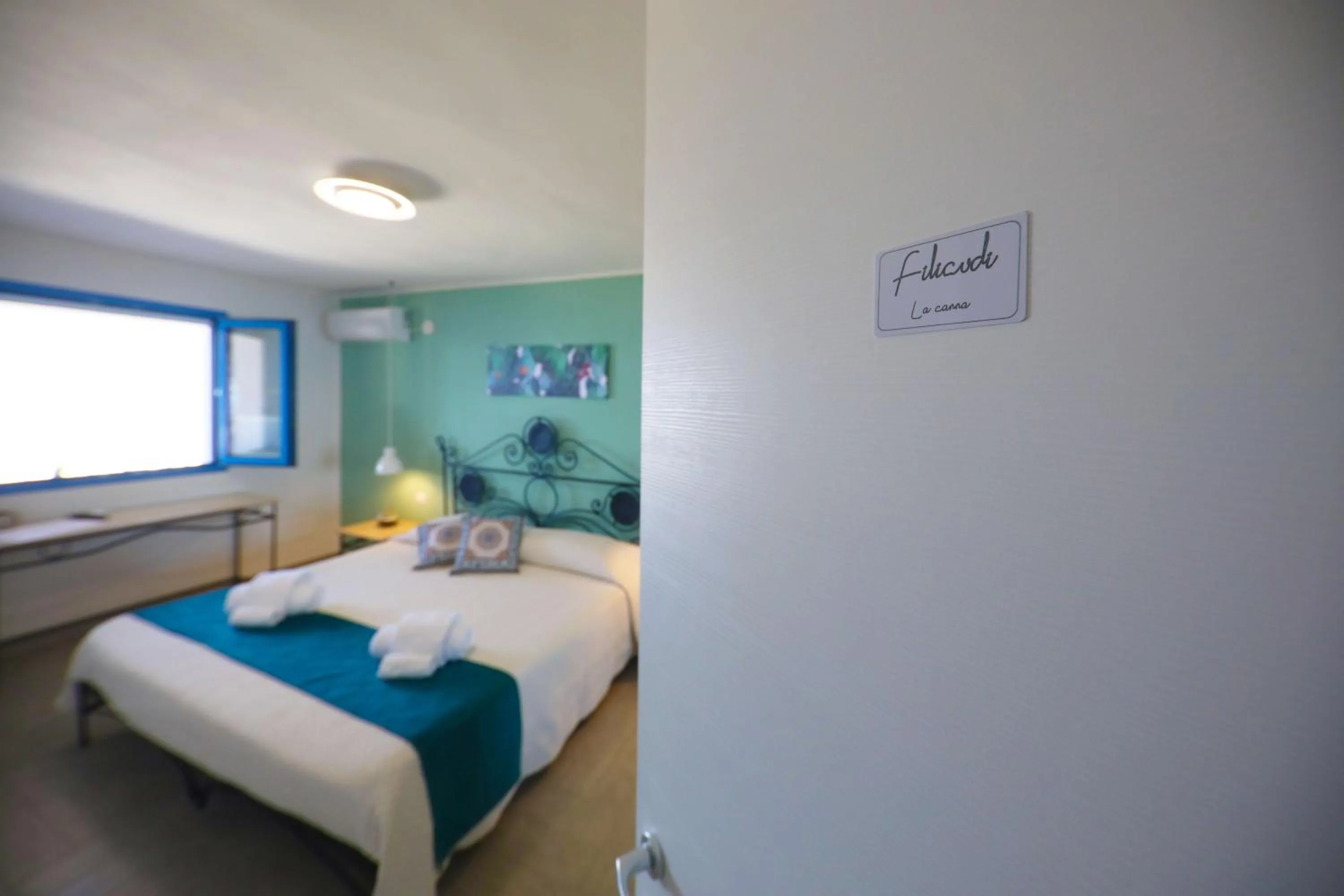 Bed in Skyview Cefalù