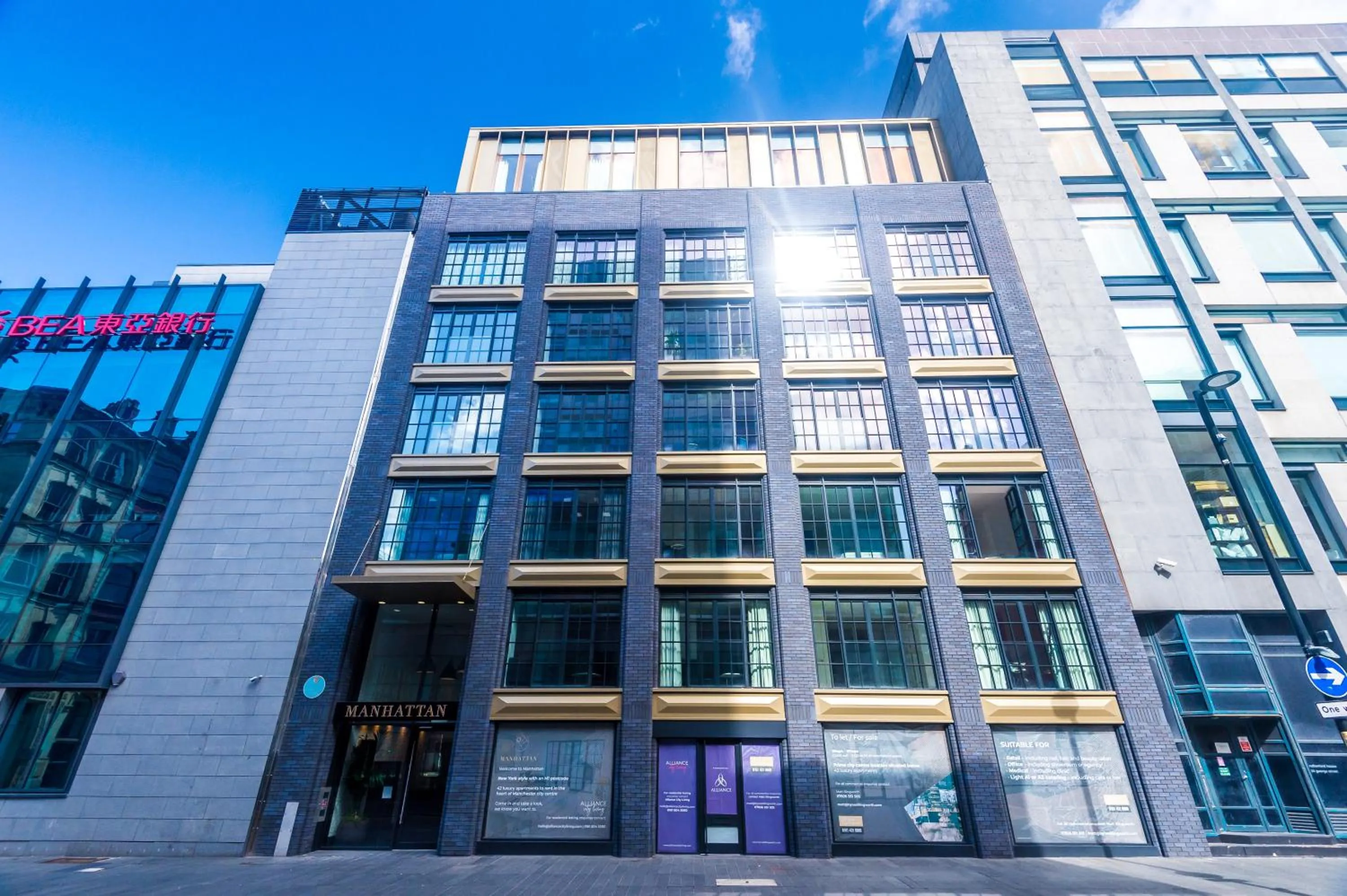 Property building in Hilltop Serviced Apartments - Piccadilly