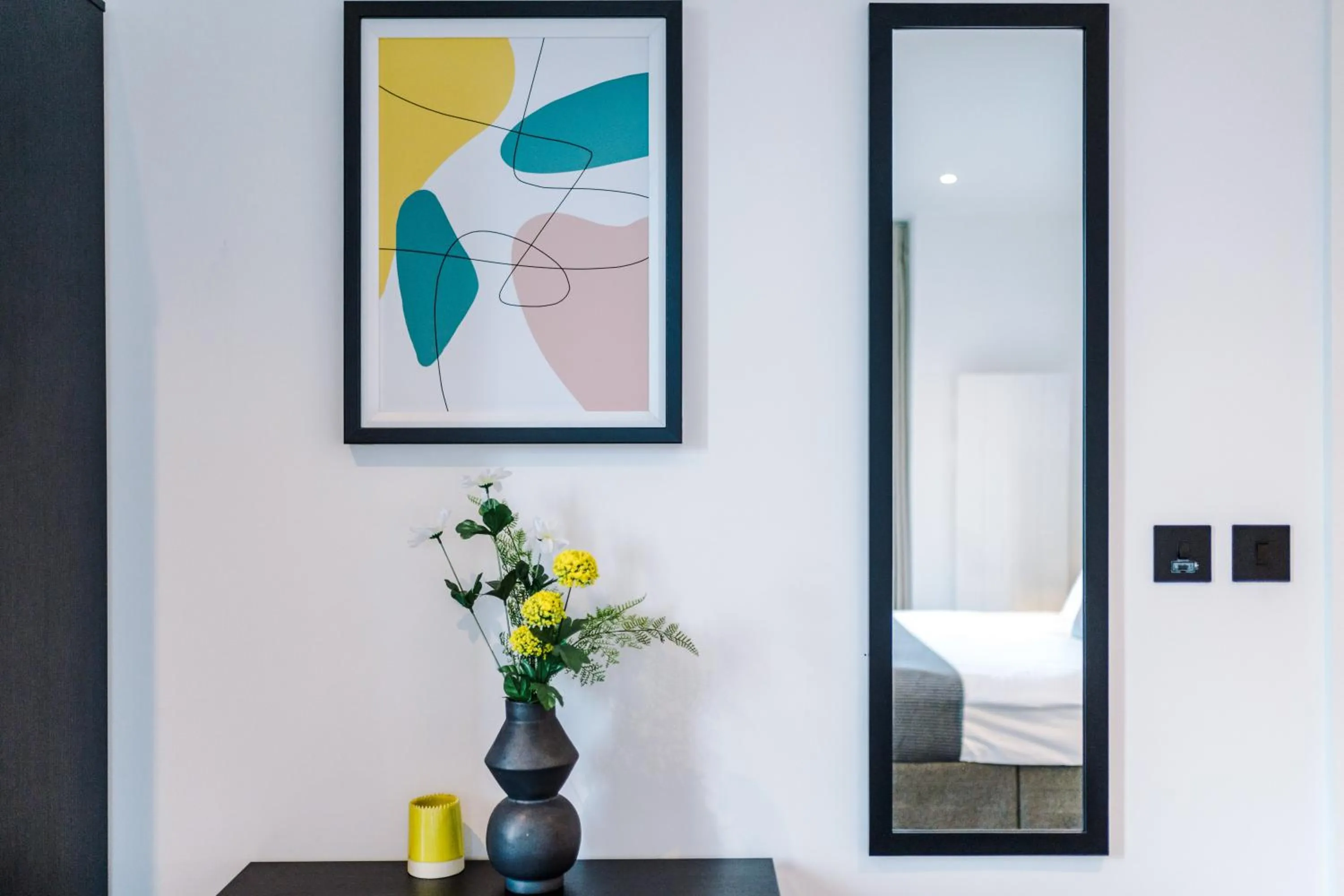 Bed in Hilltop Serviced Apartments - Piccadilly