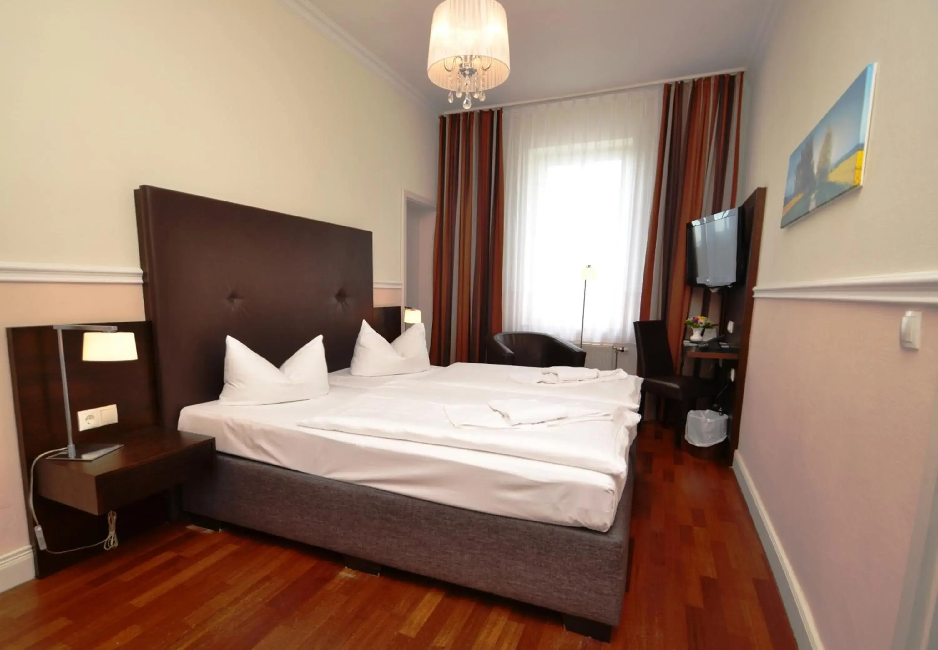 Family Room (3 Adults) in Strandhotel Binz Family Room (3 Adults) in Strandhotel Binz