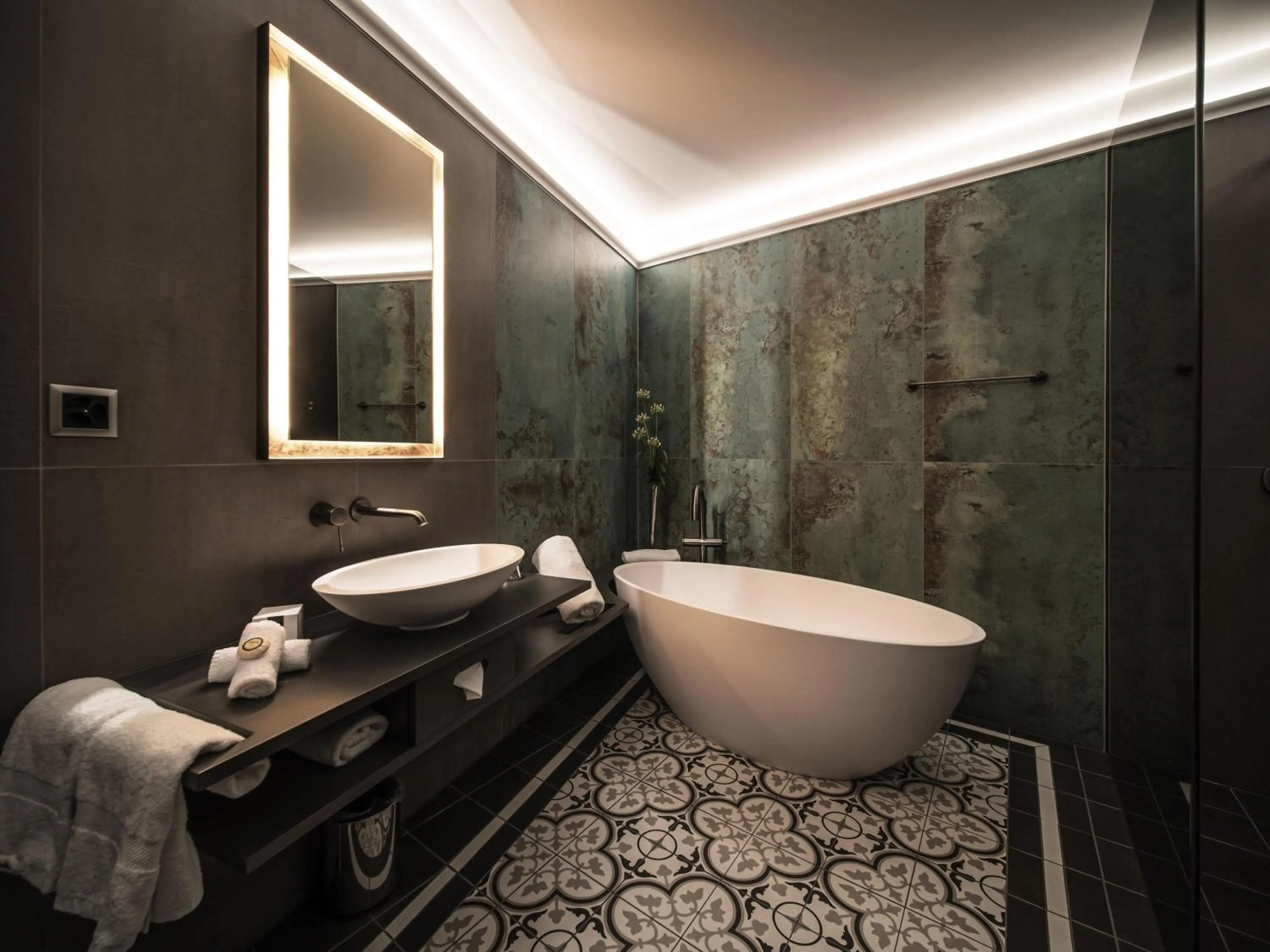 Bedroom in Royal St. Georges Hotel Interlaken - MGallery Collection