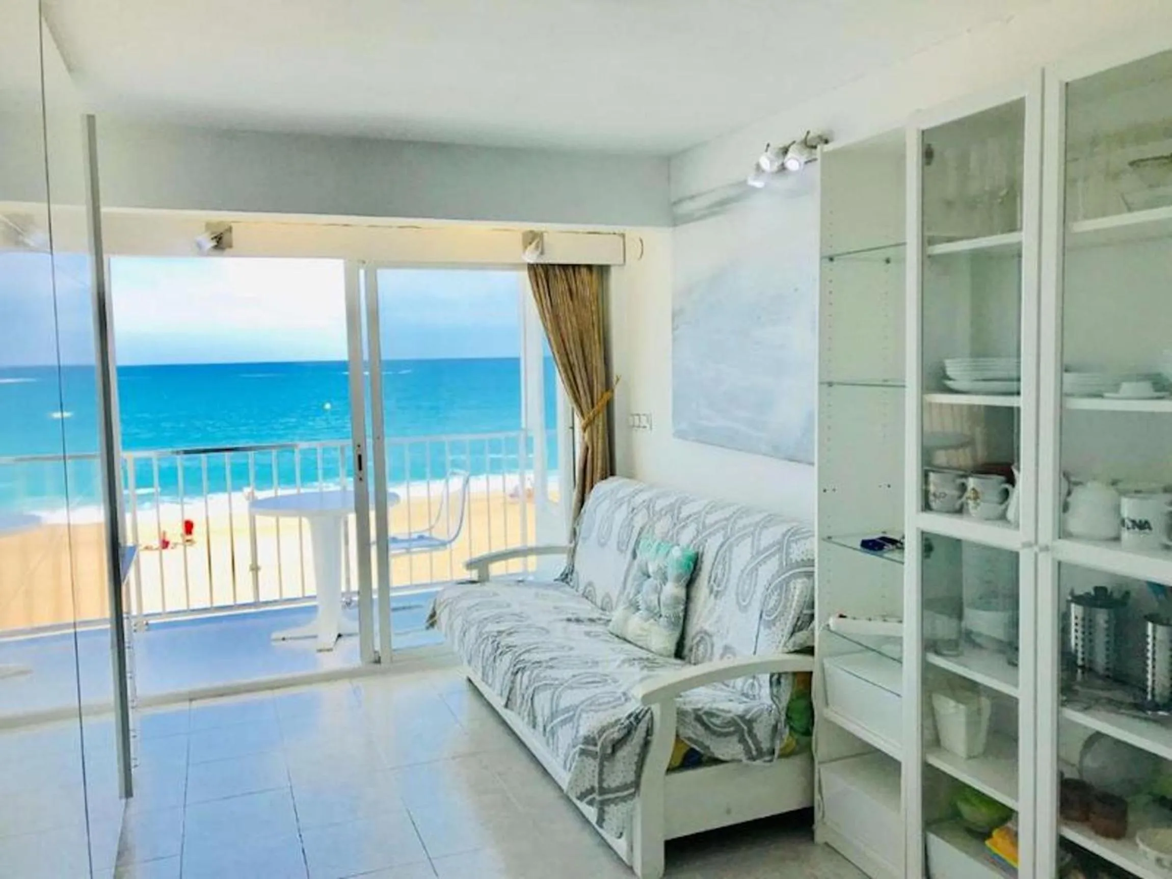 Seating area in Investingspain Studio beach paradise front sea views on the beach