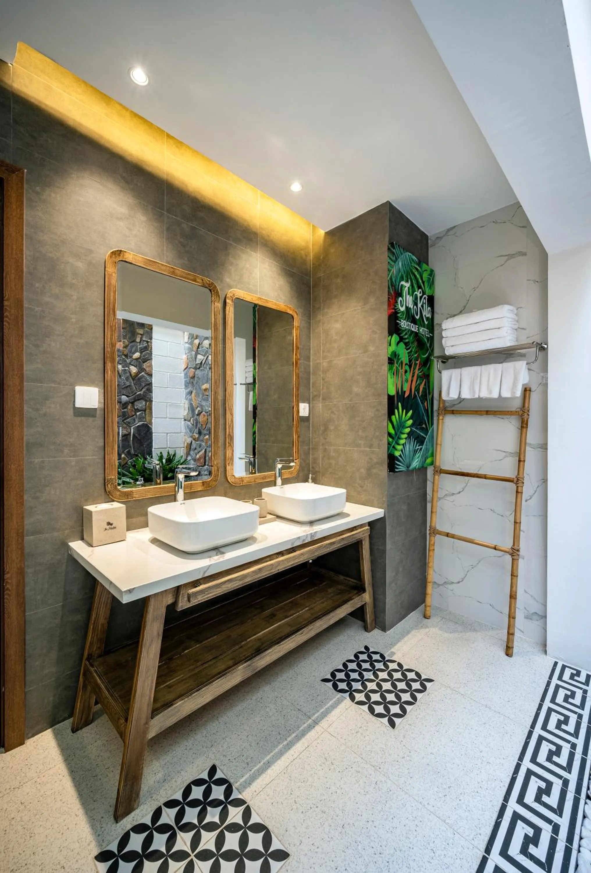 Bathroom in The Kila Boutique Hotel