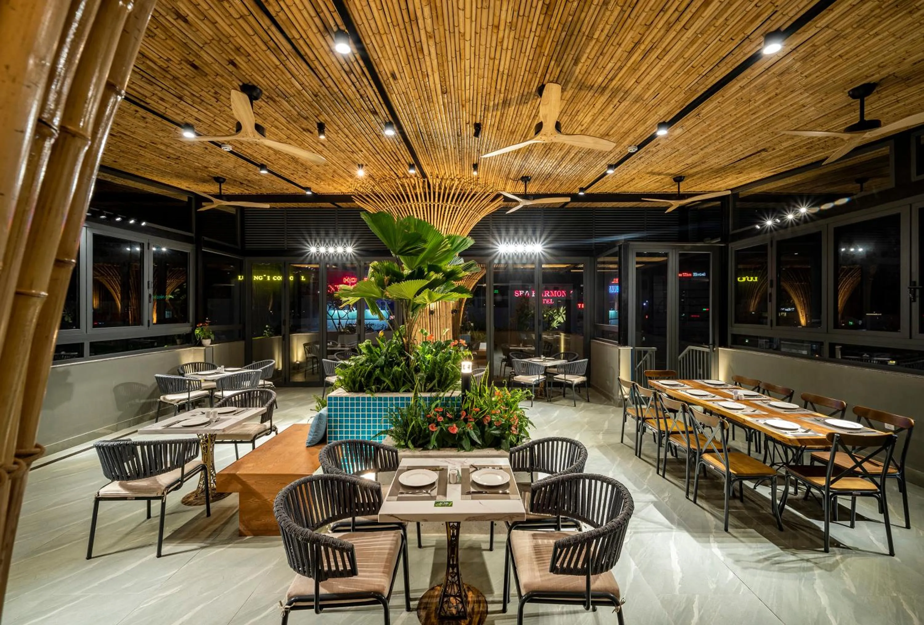 Restaurant/places to eat in The Kila Boutique Hotel