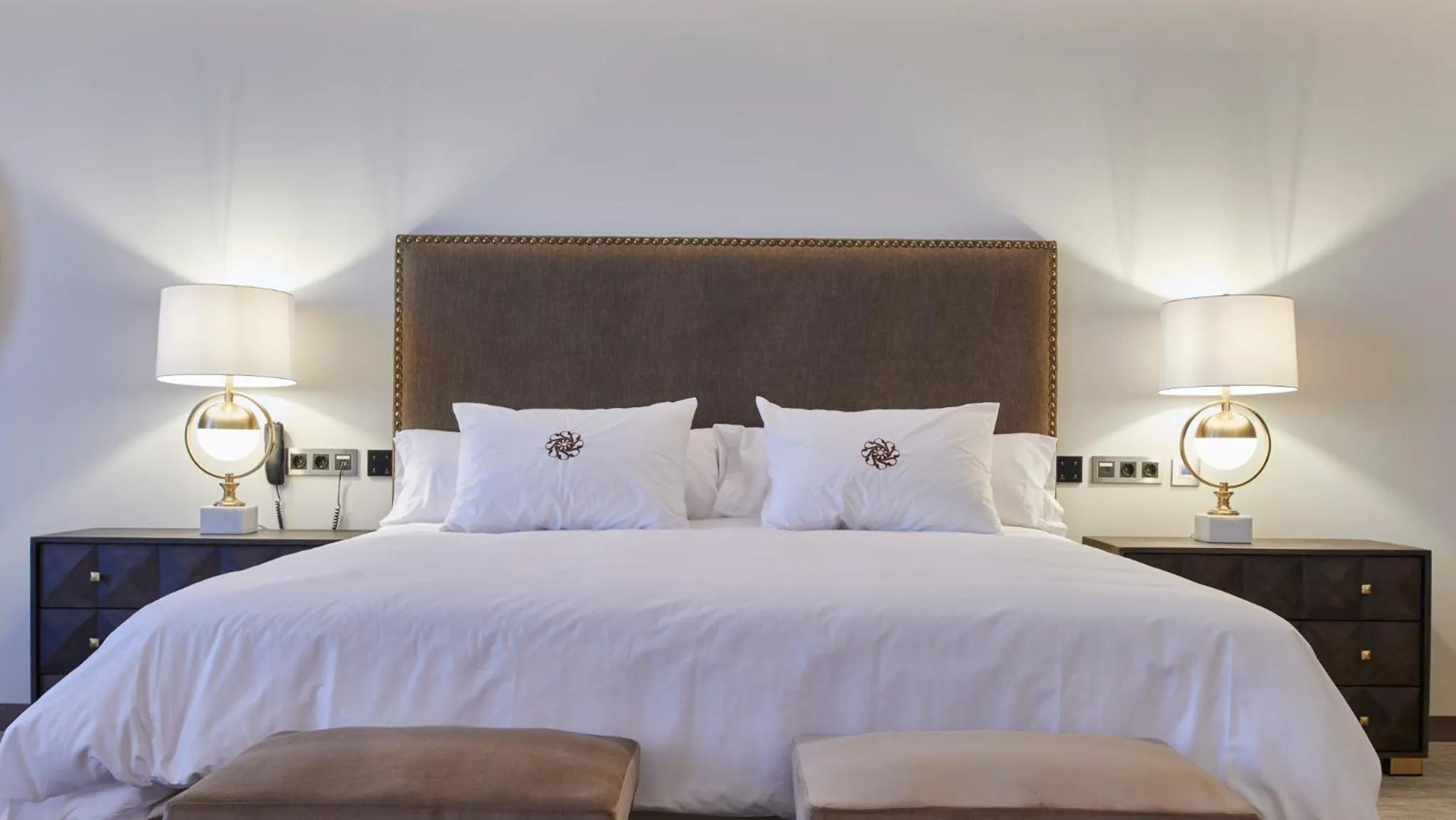 Bed in Ansares Hotel