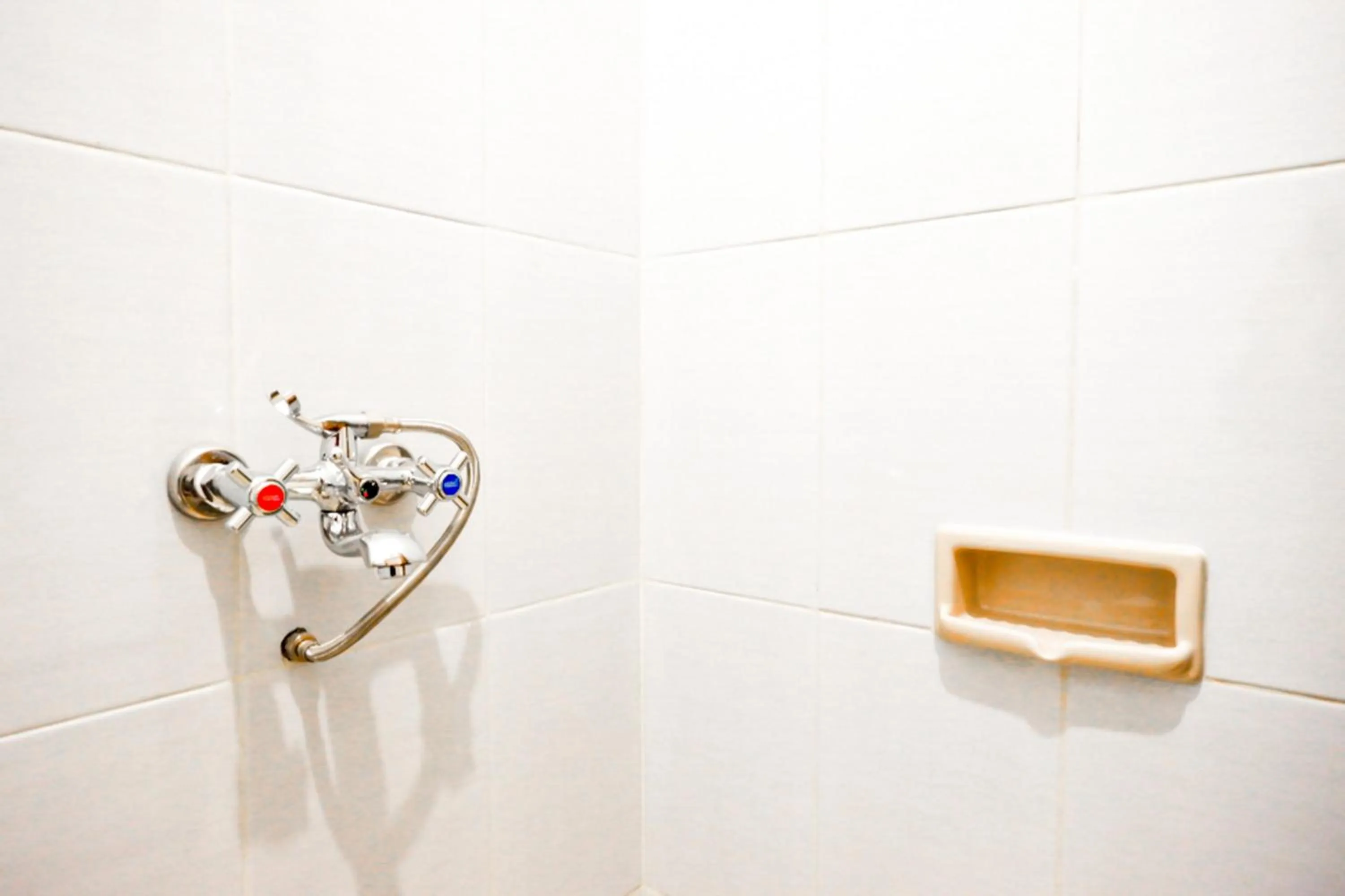 Bathroom in RedDoorz @ Jalan Wonosari KM.9