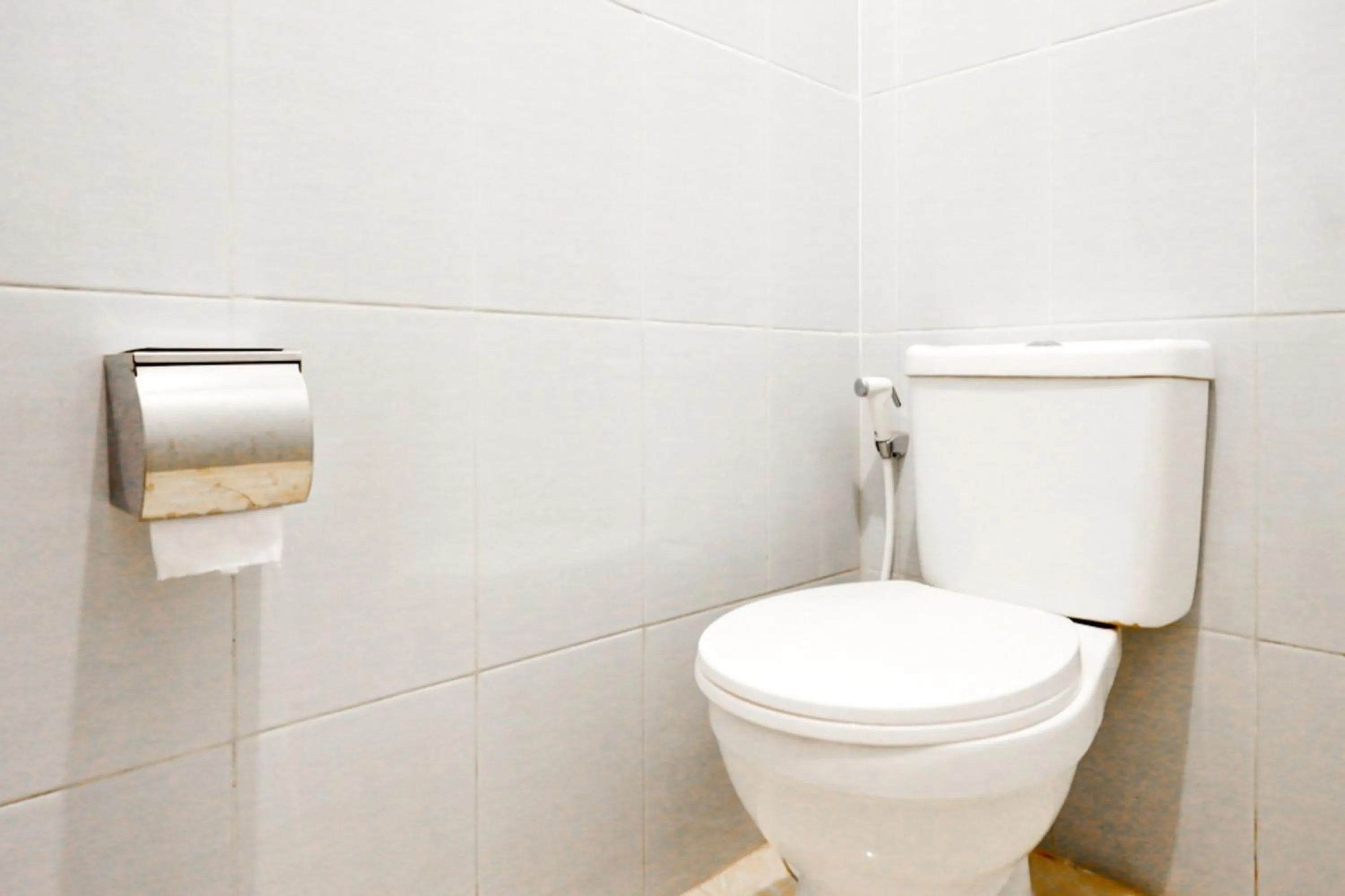 Bathroom in RedDoorz @ Jalan Wonosari KM.9