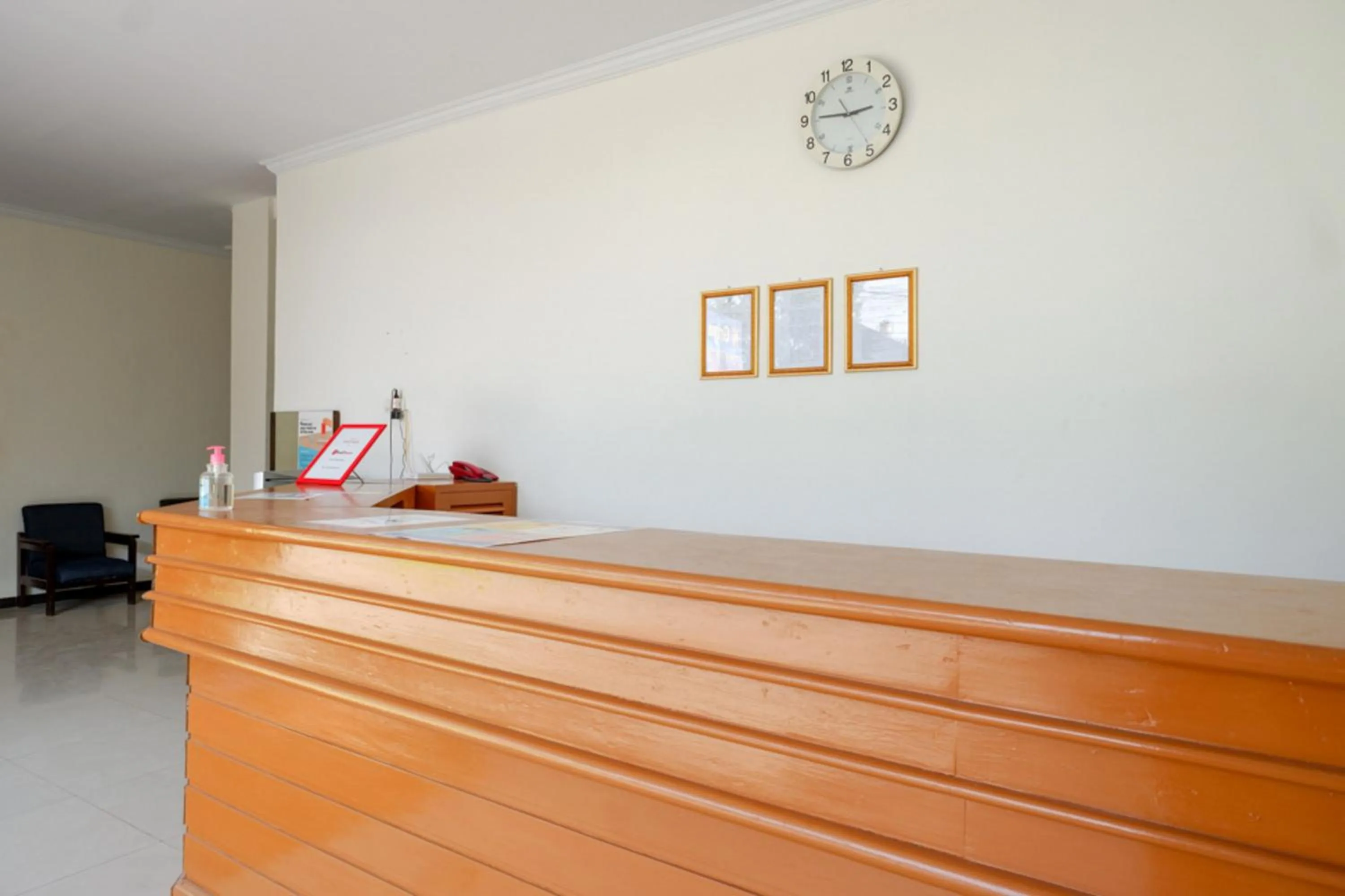 Lobby or reception in RedDoorz @ Jalan Wonosari KM.9