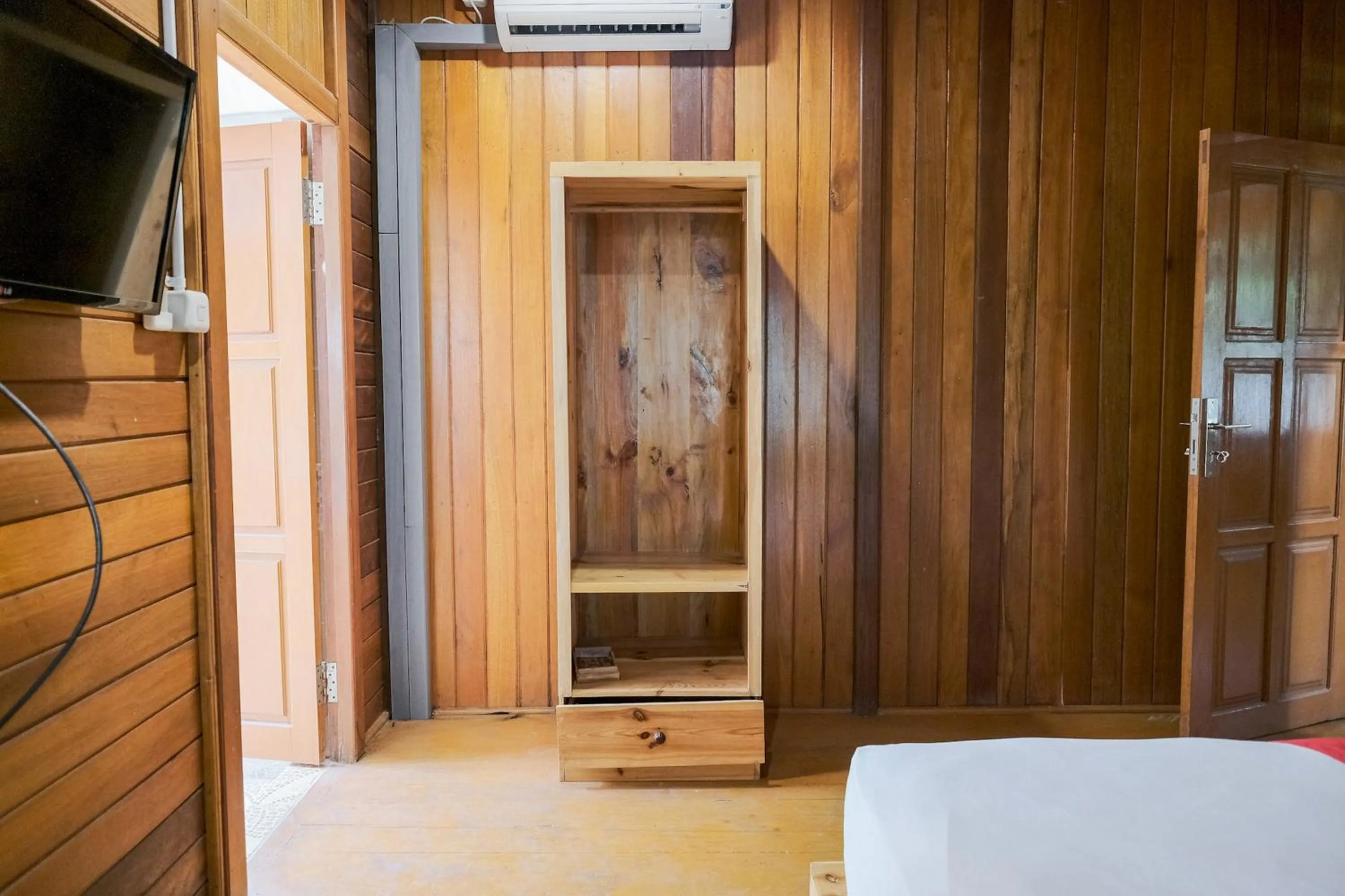 Bedroom in RedDoorz at Hotel Negeri Baru Kalianda Lampung