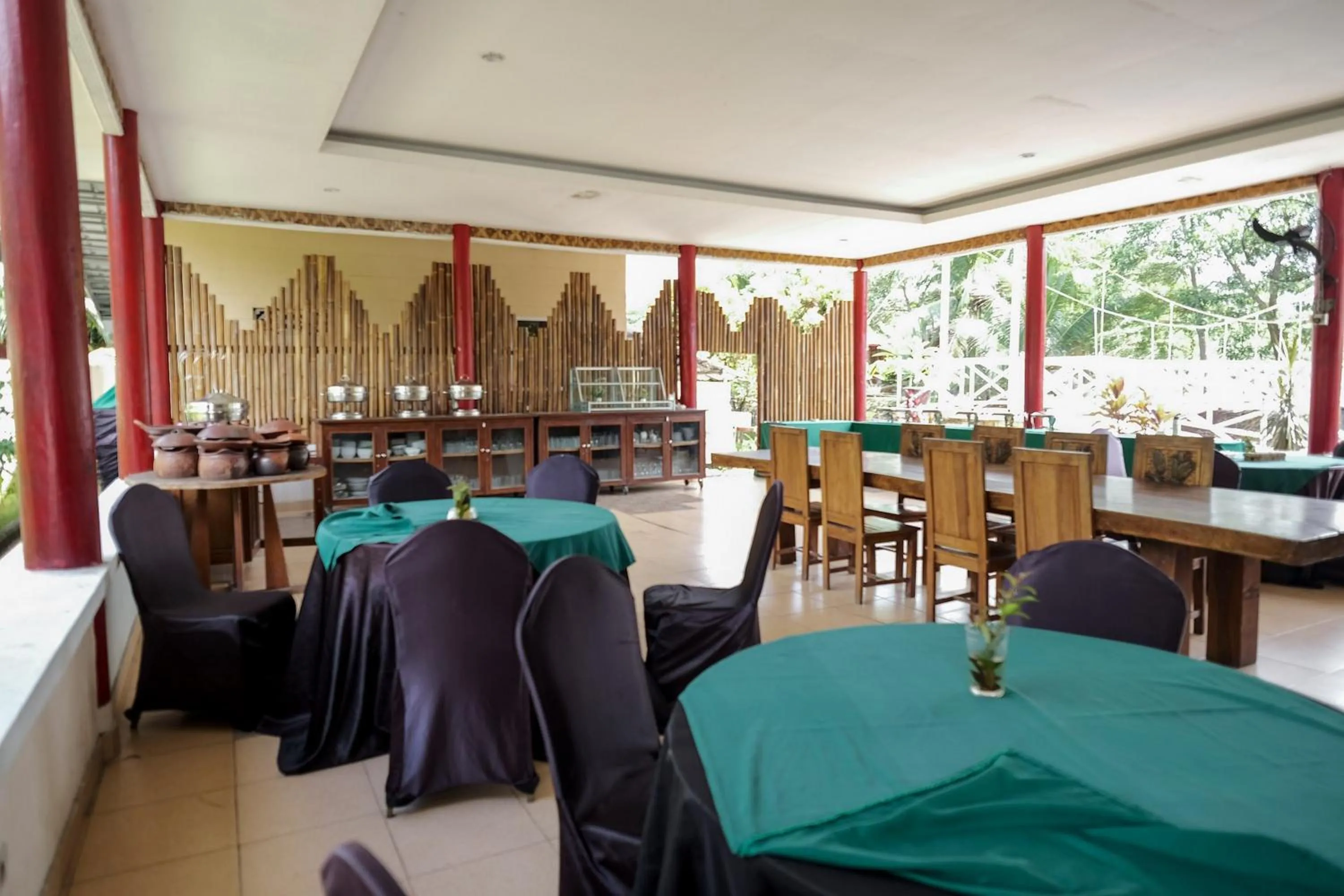 Restaurant/places to eat in RedDoorz at Hotel Negeri Baru Kalianda Lampung