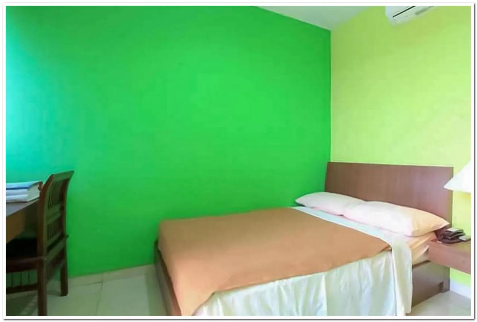 Bedroom, Bed in The Nancy's Homestay Pekanbaru Mitra RedDoorz