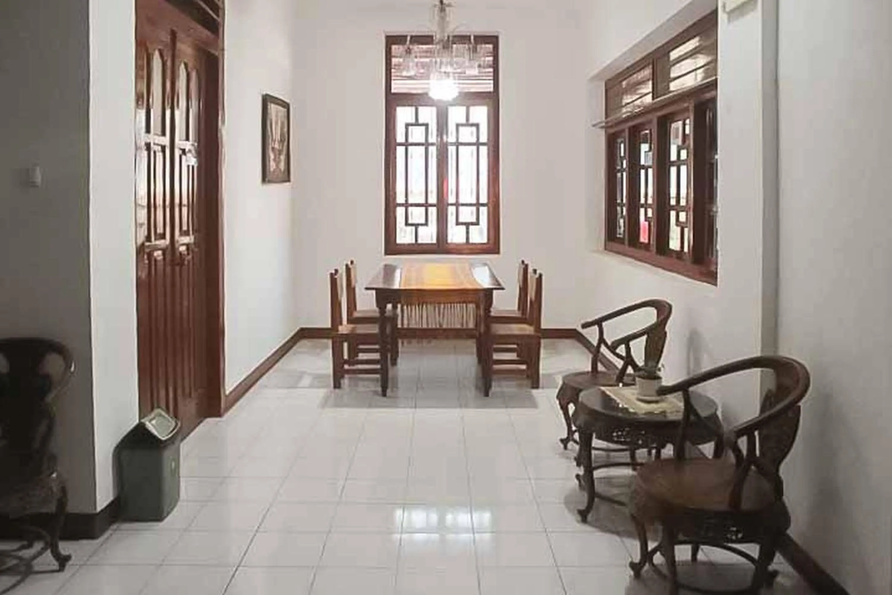 Living room in RedDoorz Plus @ Alun Alun Nganjuk