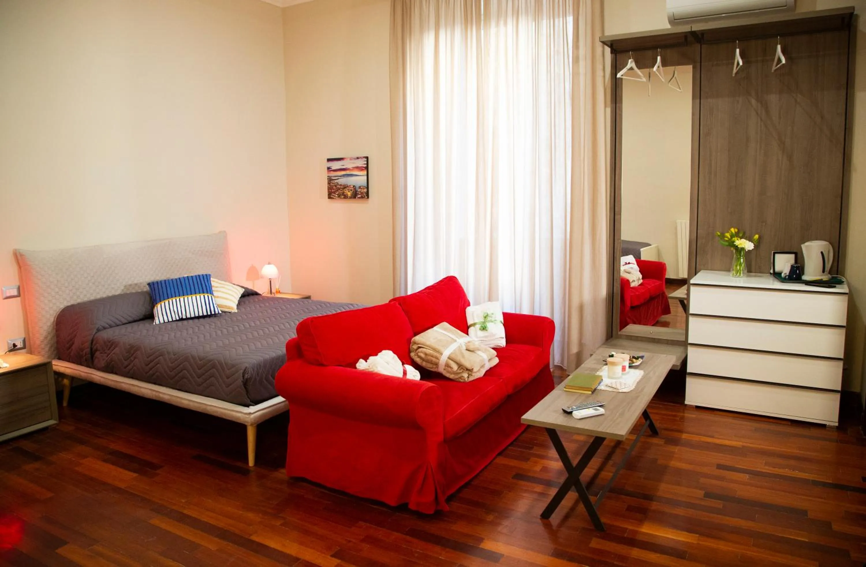 Photo of the whole room in Handmade Rest Room