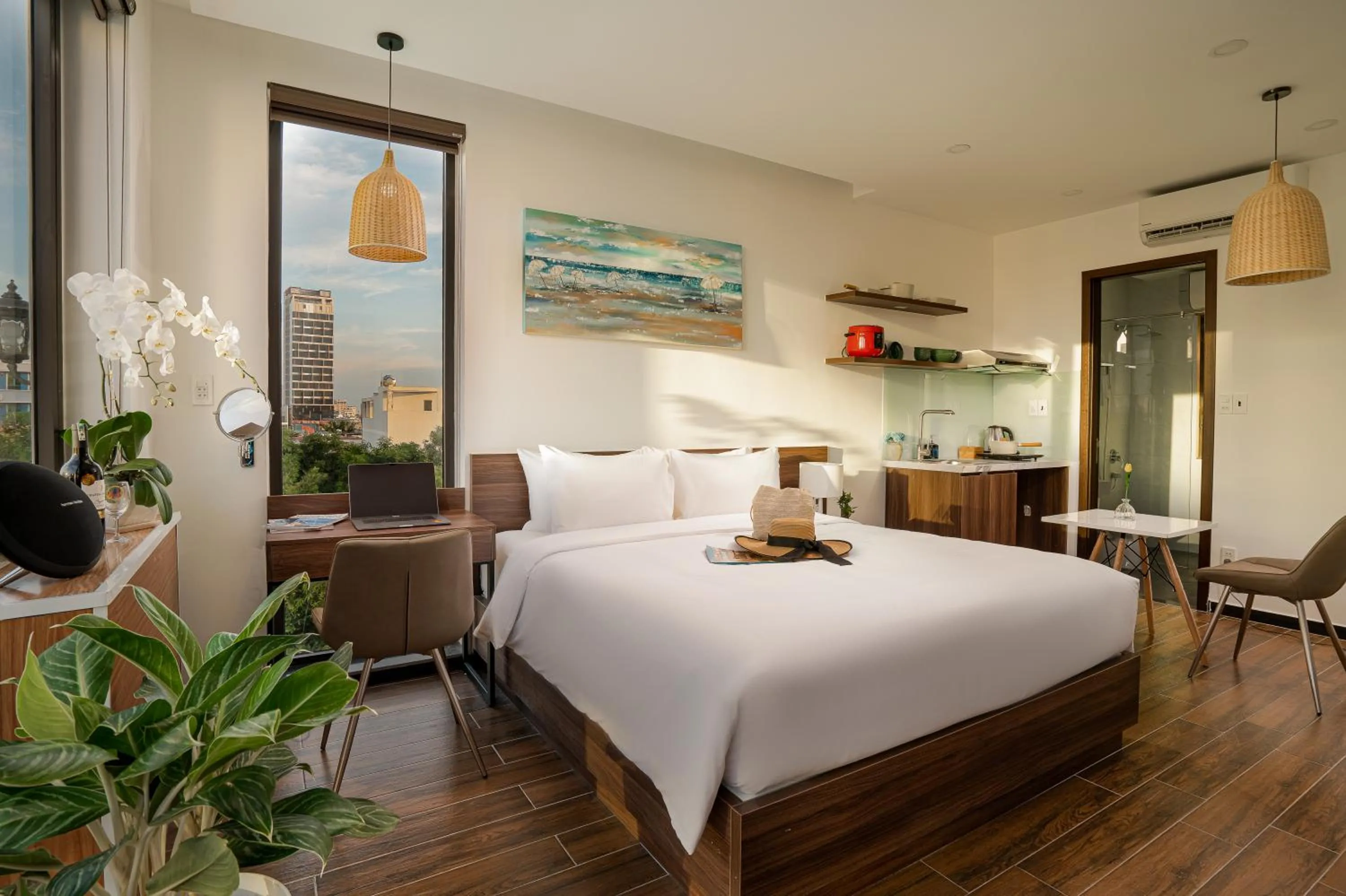 Dragon View Riverside Hotel by Haviland