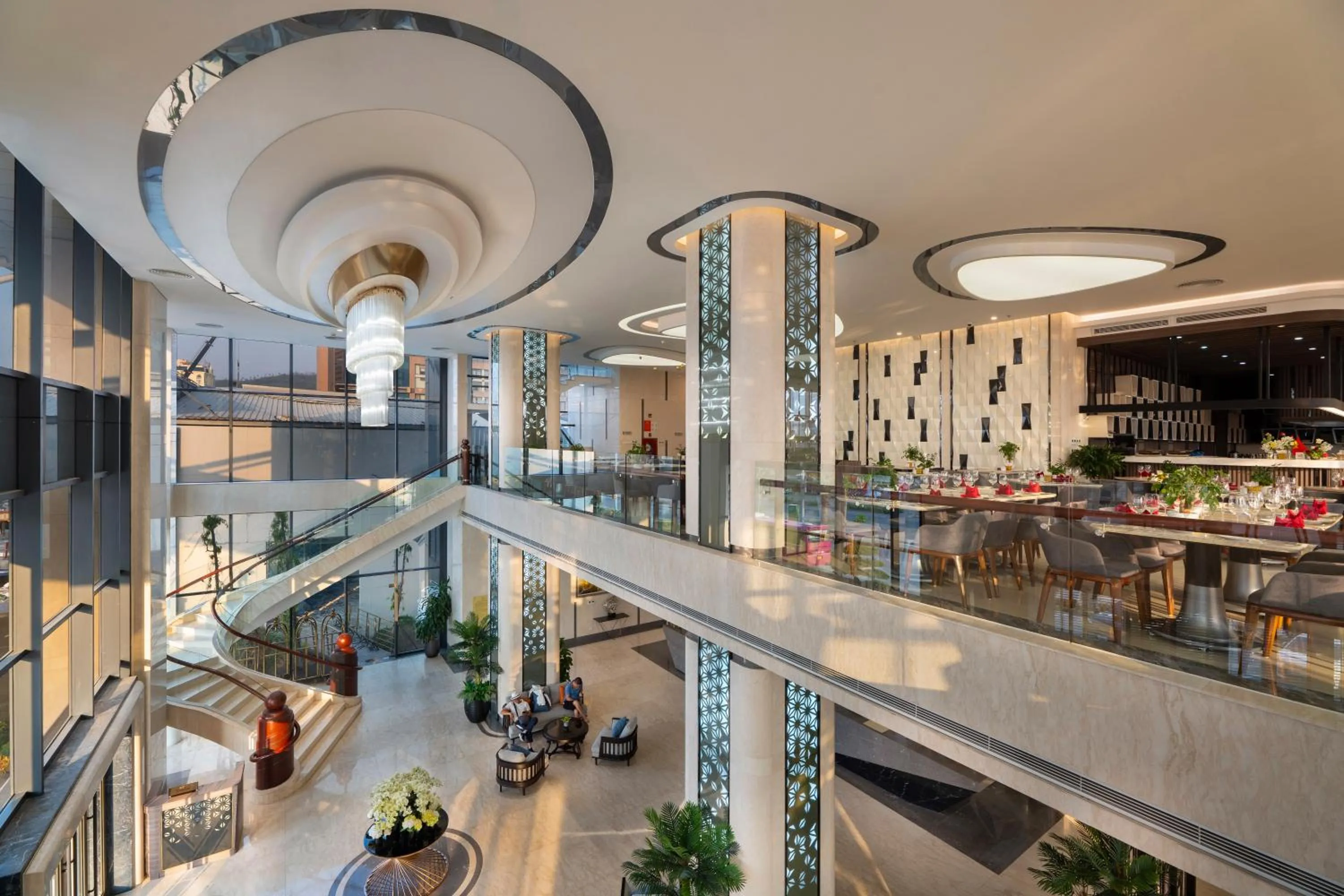 Lobby or reception in DeLaSea Ha Long Hotel - Modern Bayview Escape