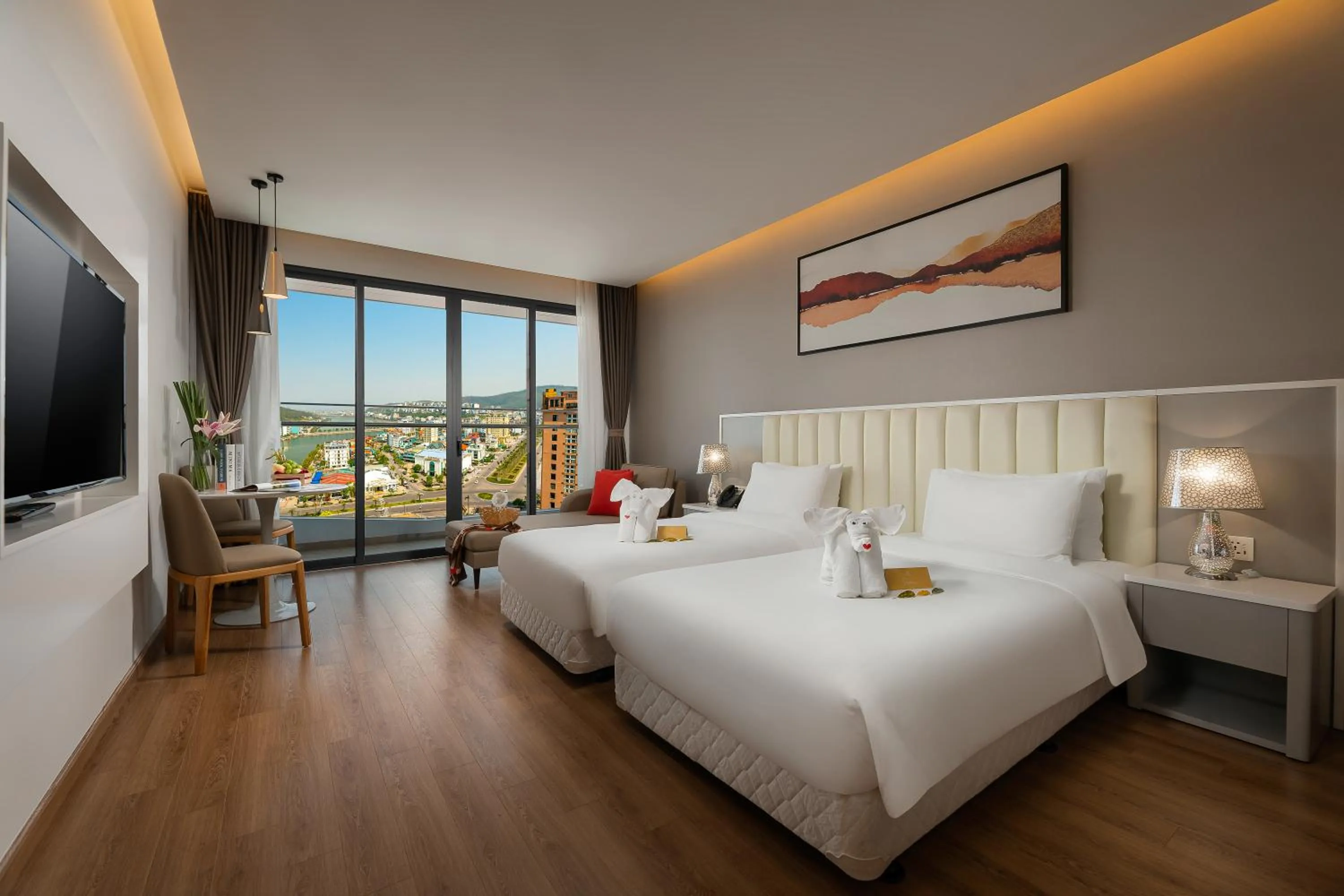 Bed in DeLaSea Ha Long Hotel - Modern Bayview Escape