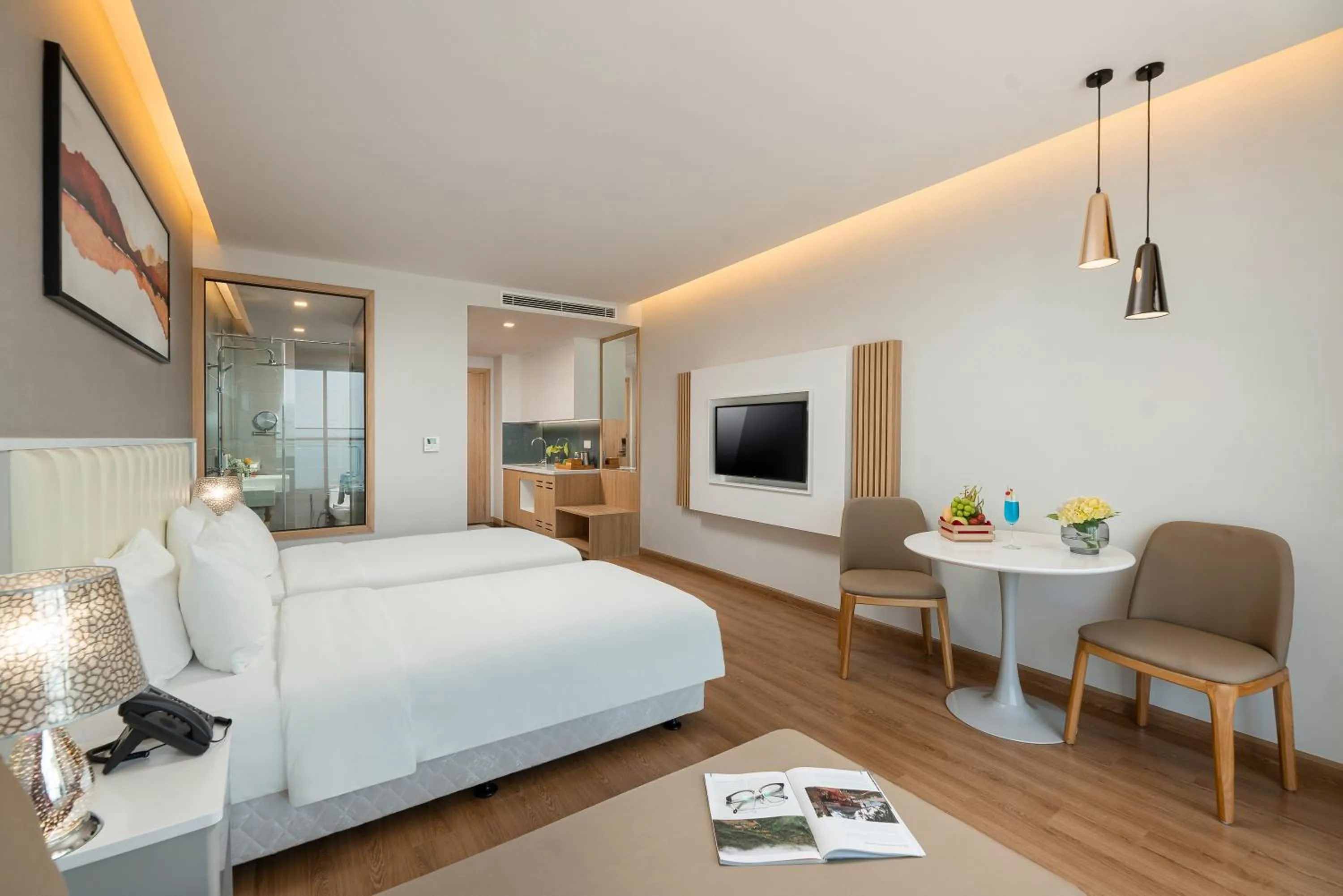 Bedroom, Bed in DeLaSea Ha Long Hotel - Modern Bayview Escape