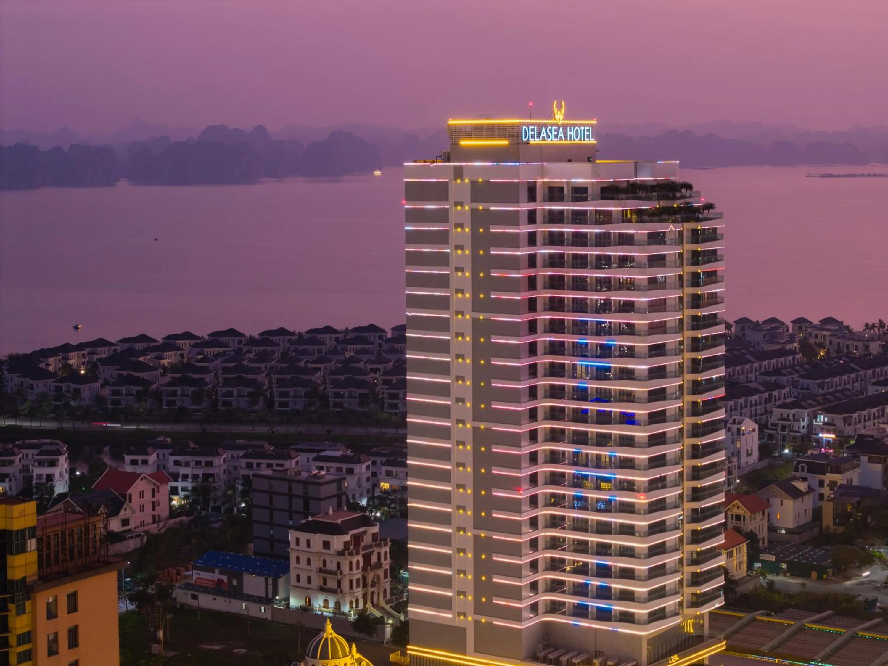 Property building in DeLaSea Ha Long Hotel - Modern Bayview Escape