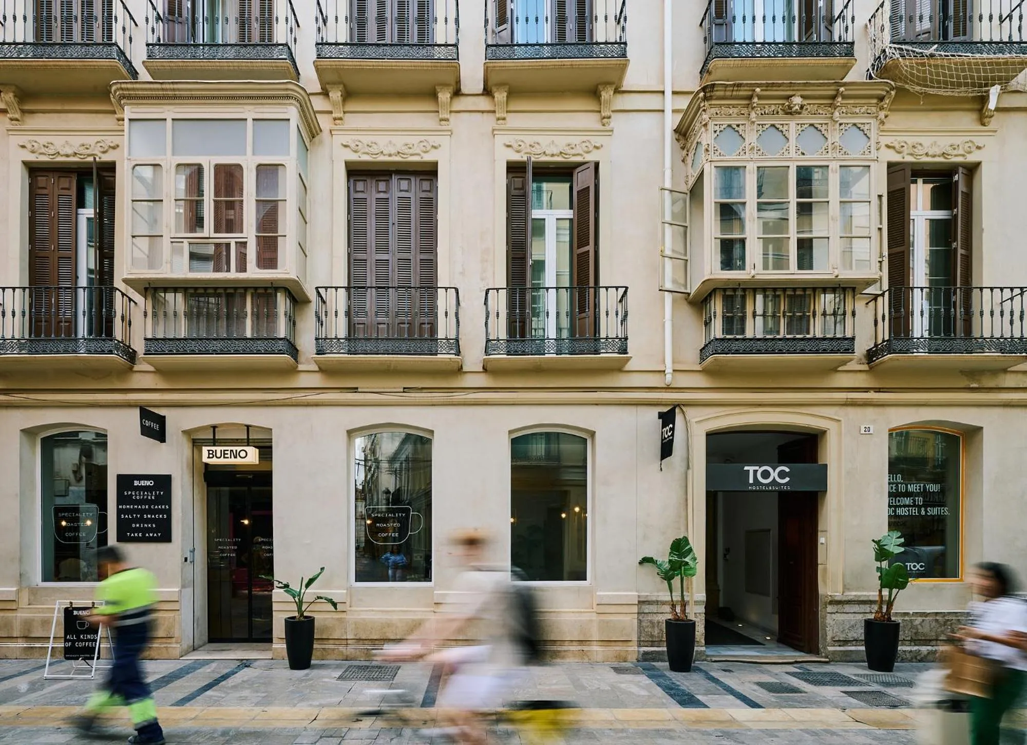 Property building in TOC Hostel Malaga