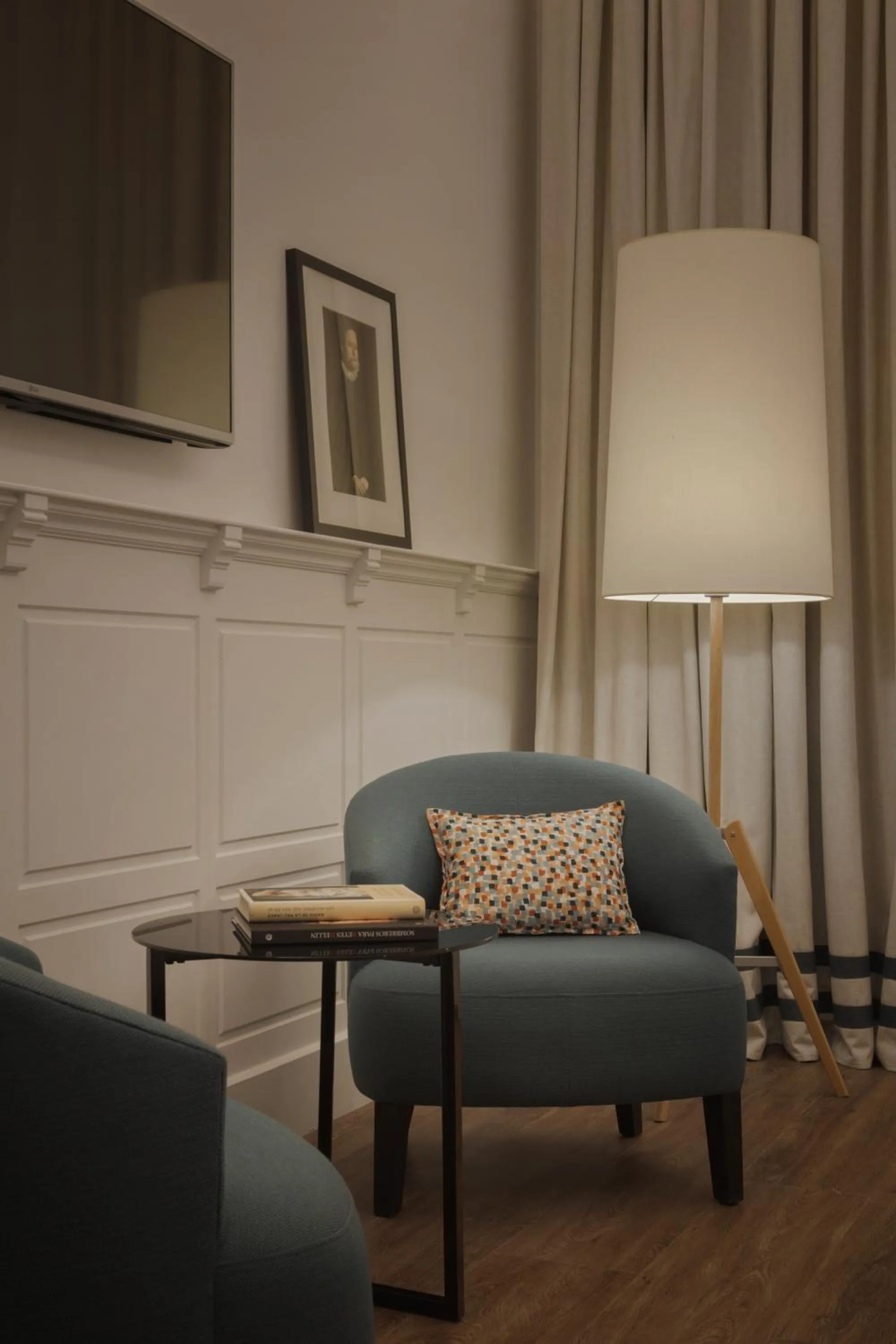 Seating area in TOC Hostel Malaga