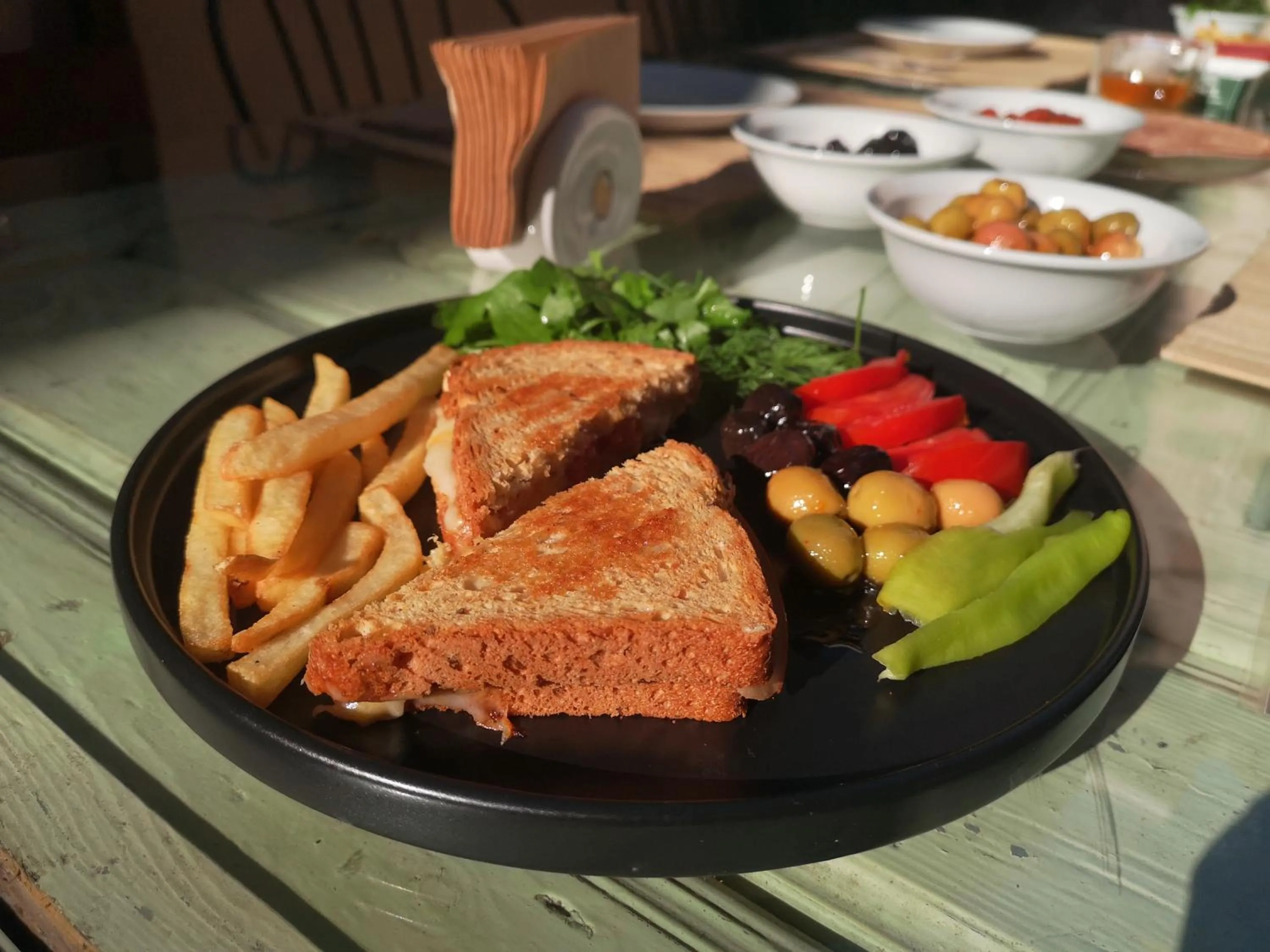 Restaurant/places to eat in La Casa Carina