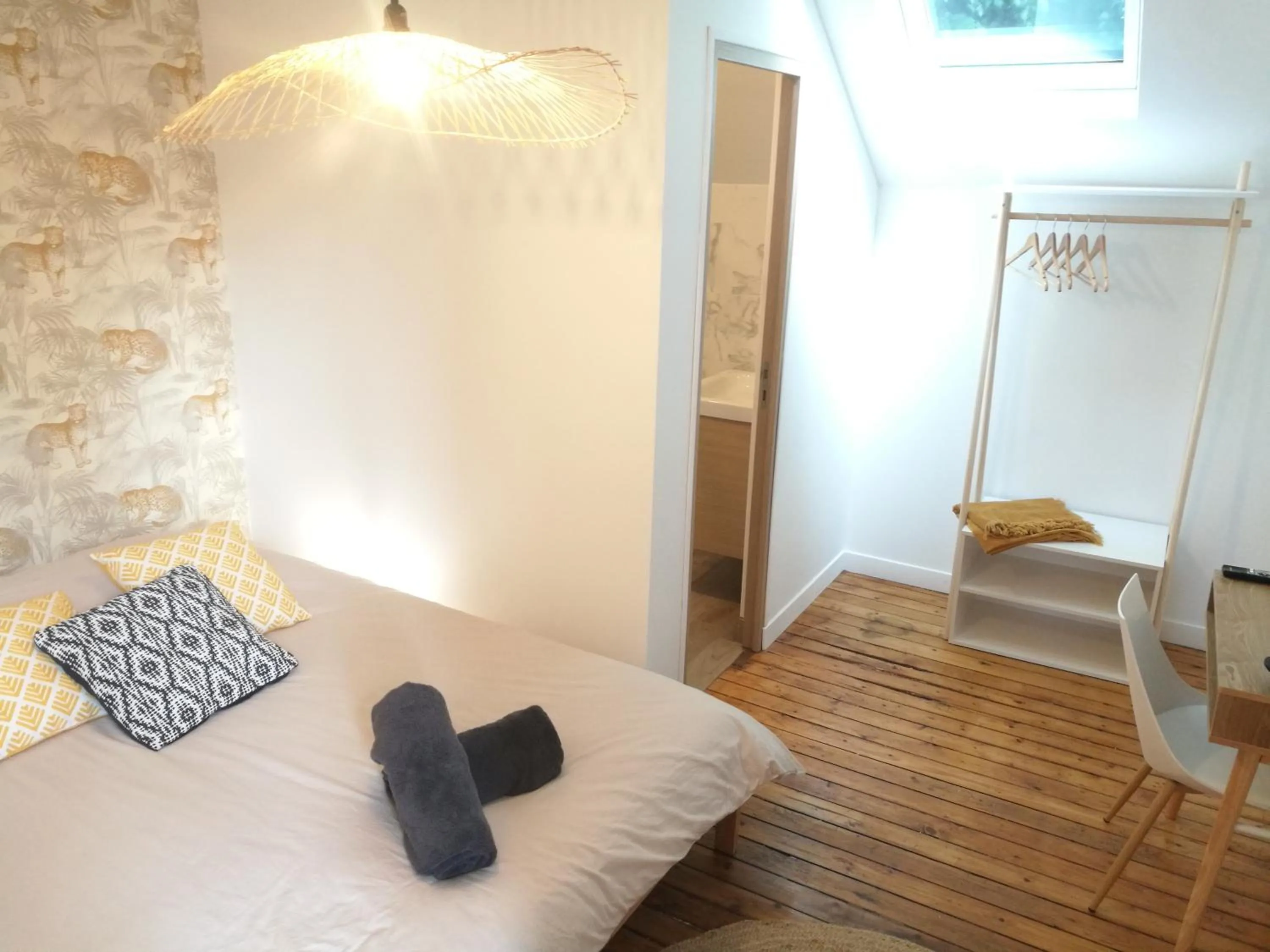 Bed in Villa Carlotta - Sea resort