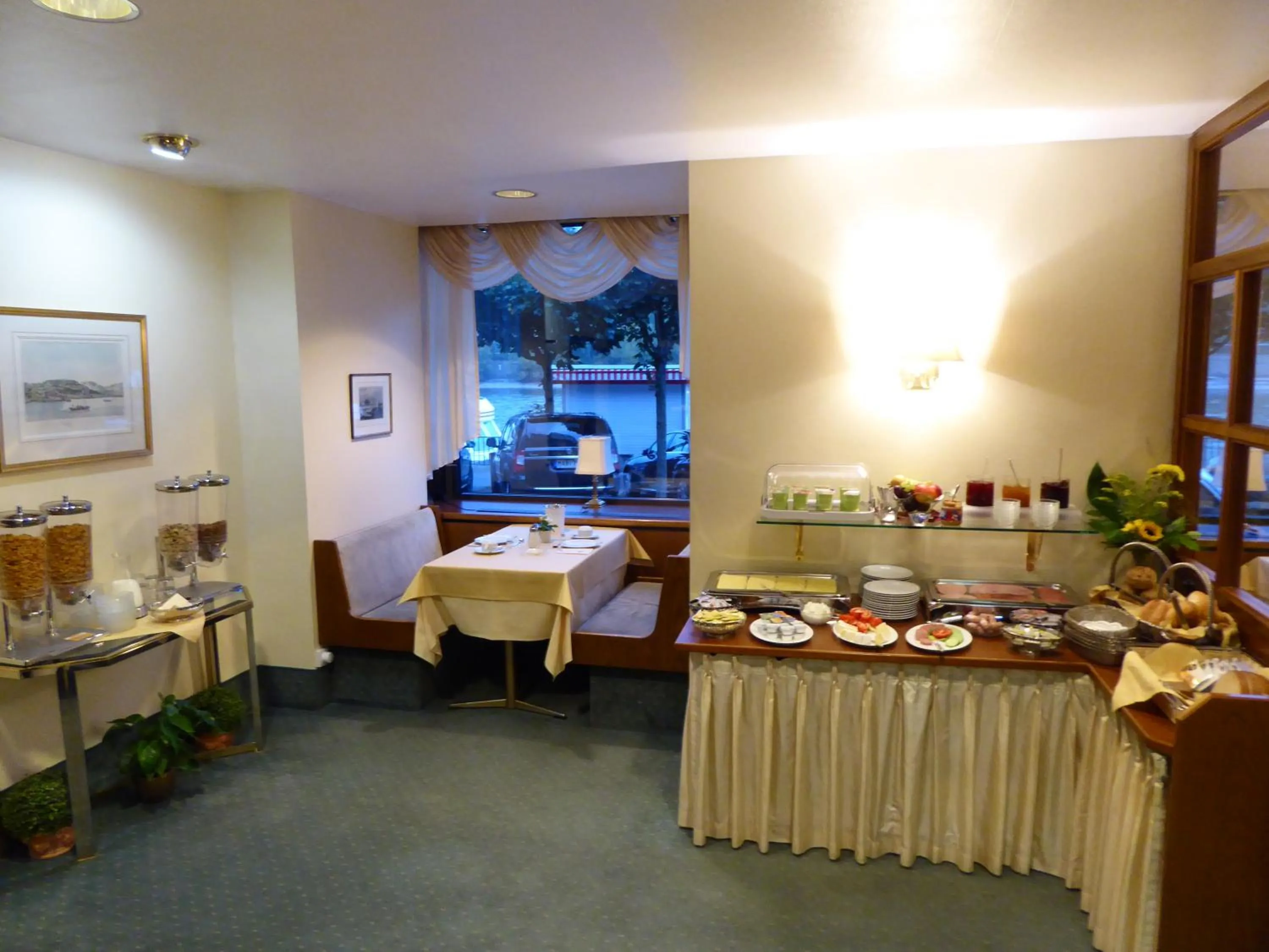 Buffet breakfast in Hotel Garni Günther