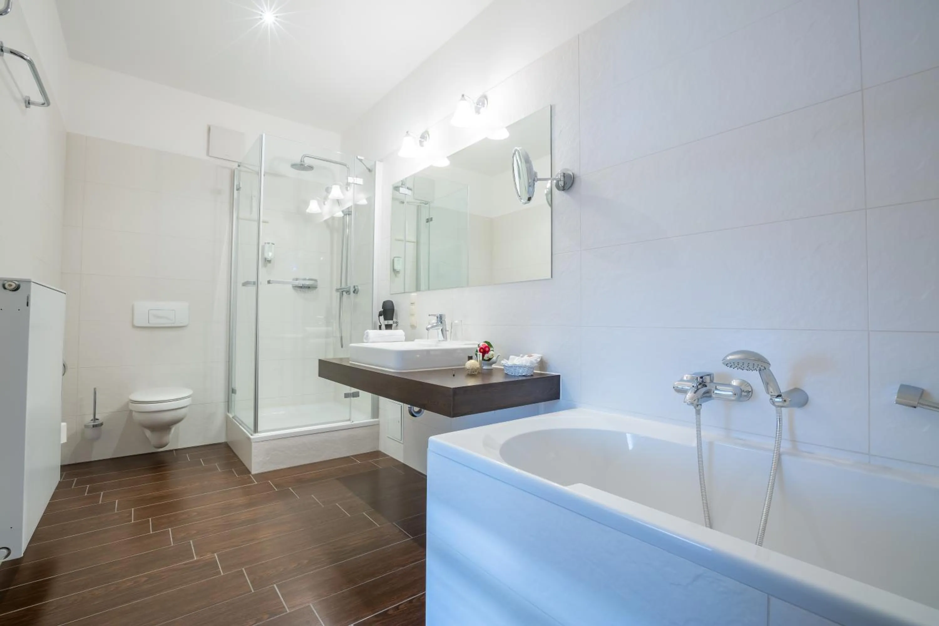 Bathroom in Romantik Hotel Schwanefeld & Spa