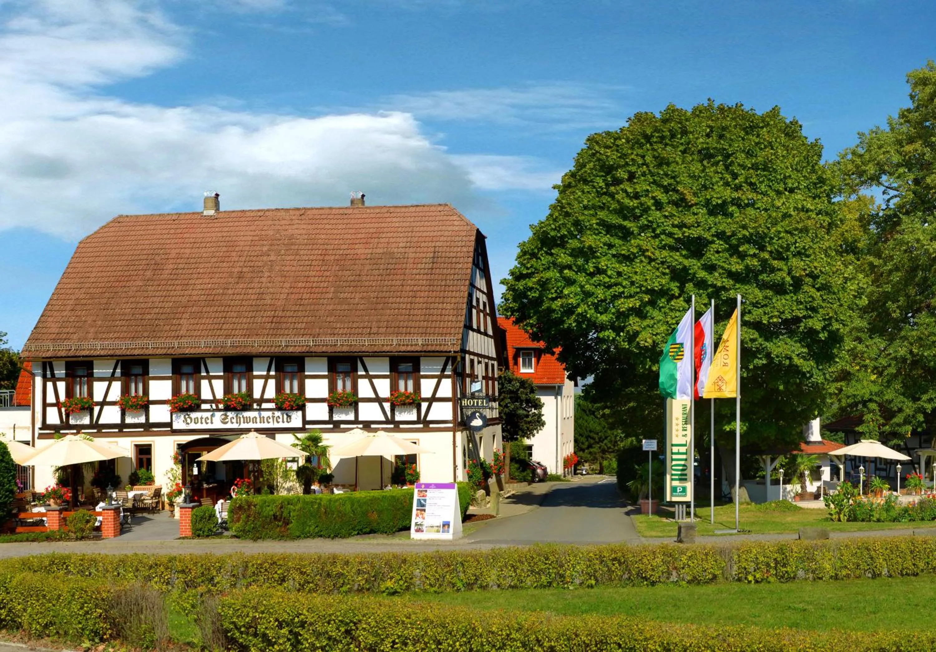 Property building in Romantik Hotel Schwanefeld & Spa
