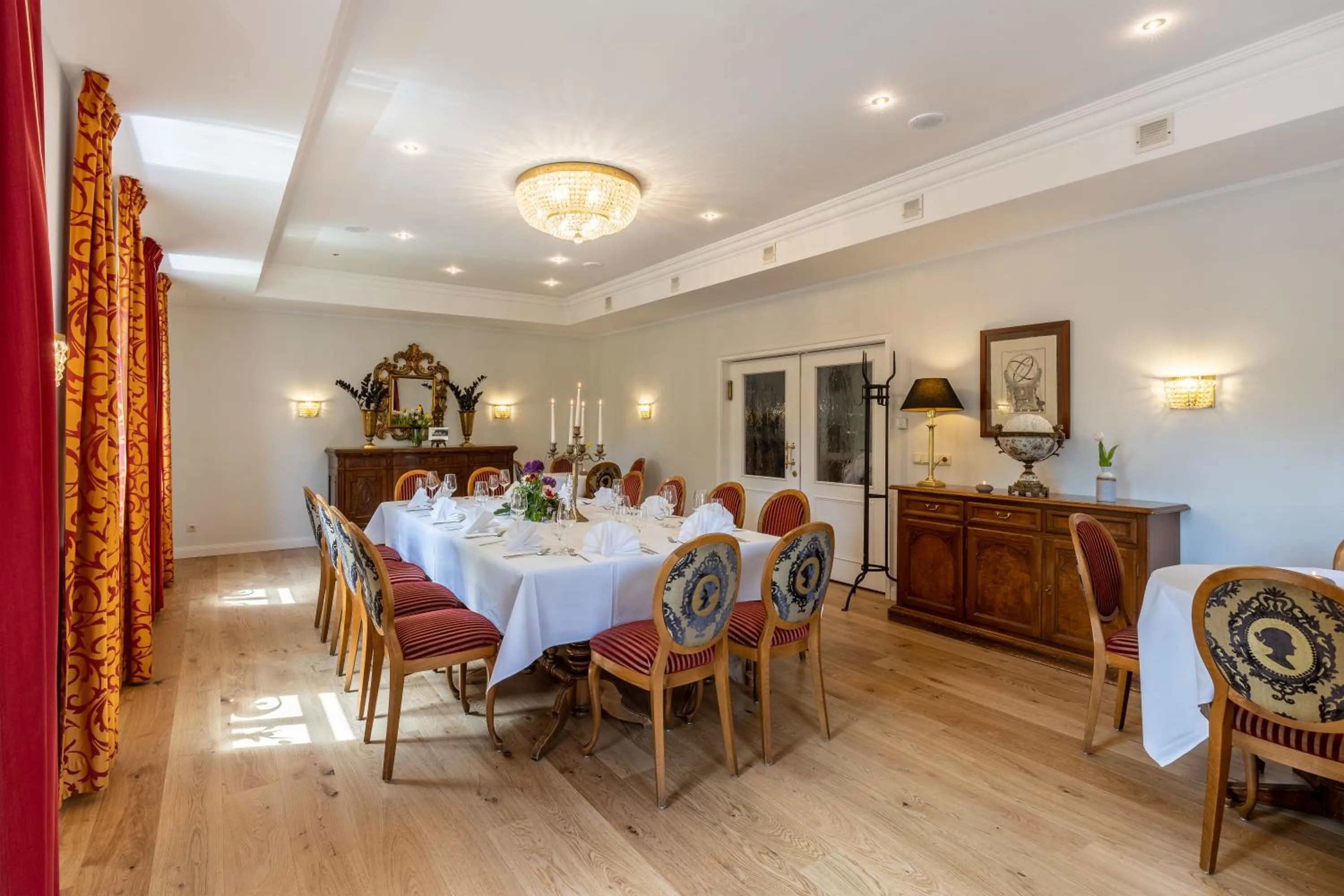 Restaurant/places to eat in Romantik Hotel Schwanefeld & Spa