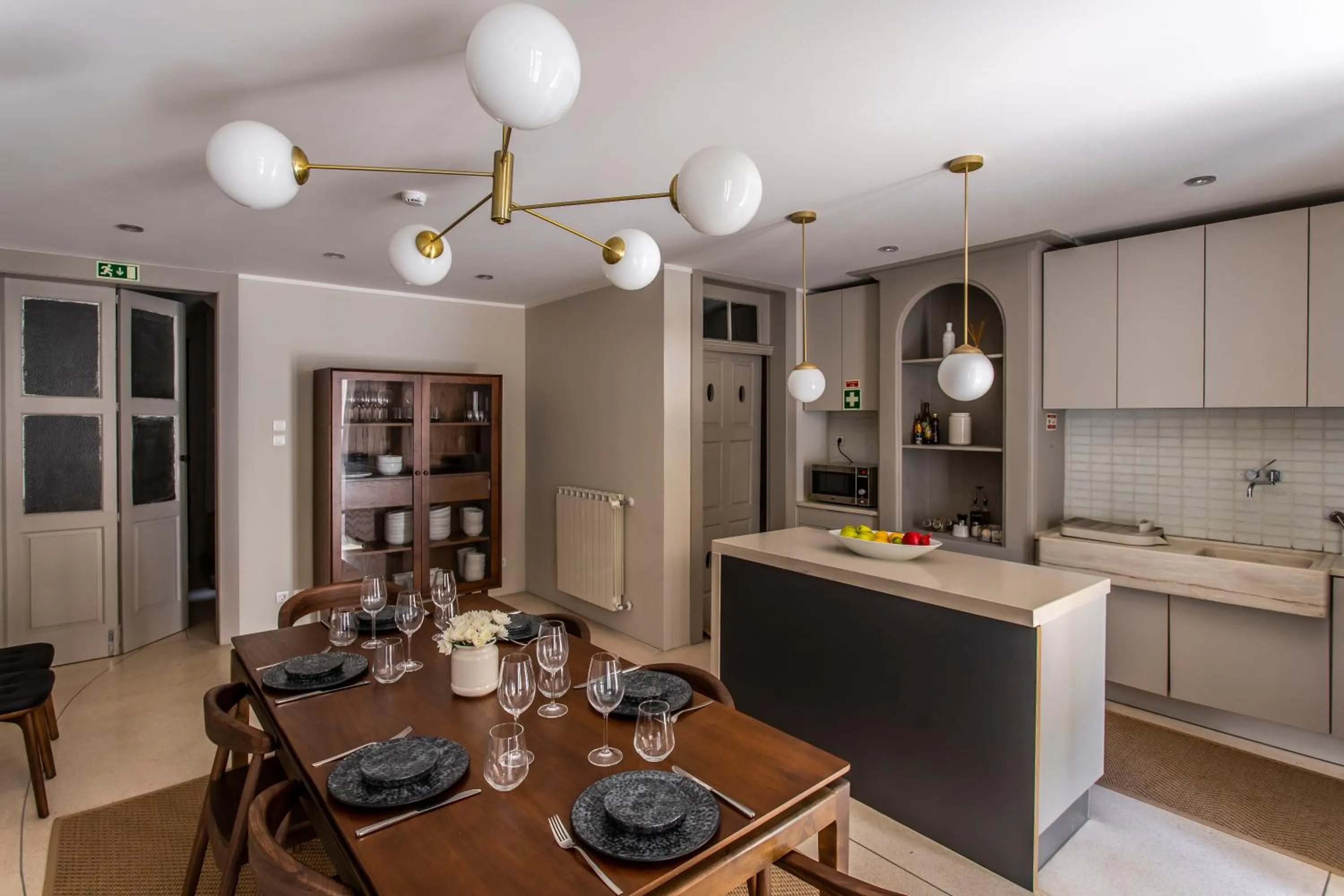 Communal kitchen in Gallery Townhouse & Home