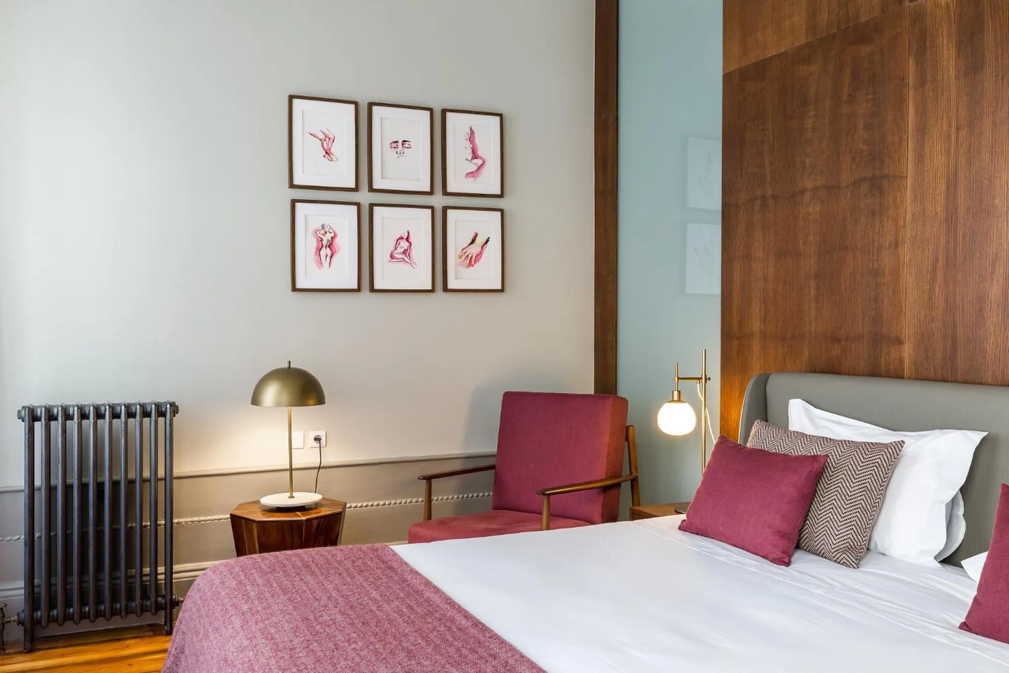 Bed in Gallery Townhouse & Home