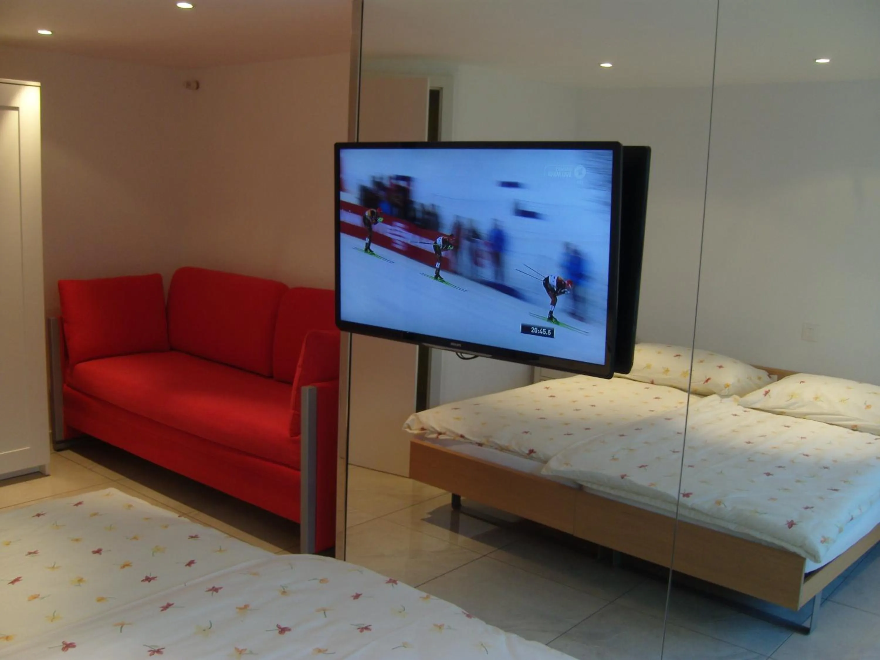 Seating area, Bed in Vista Resort Hotel