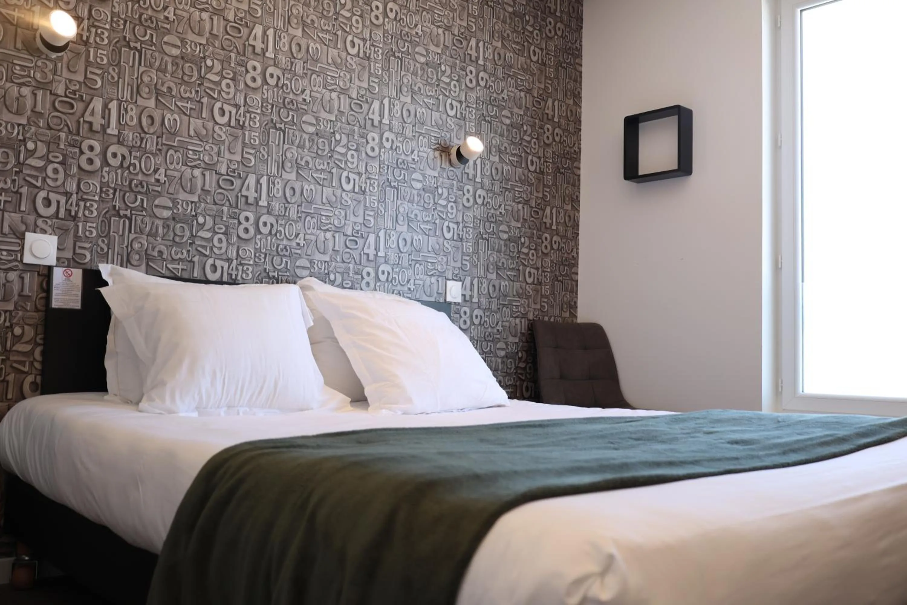 Bedroom, Bed in Le Clos Normand