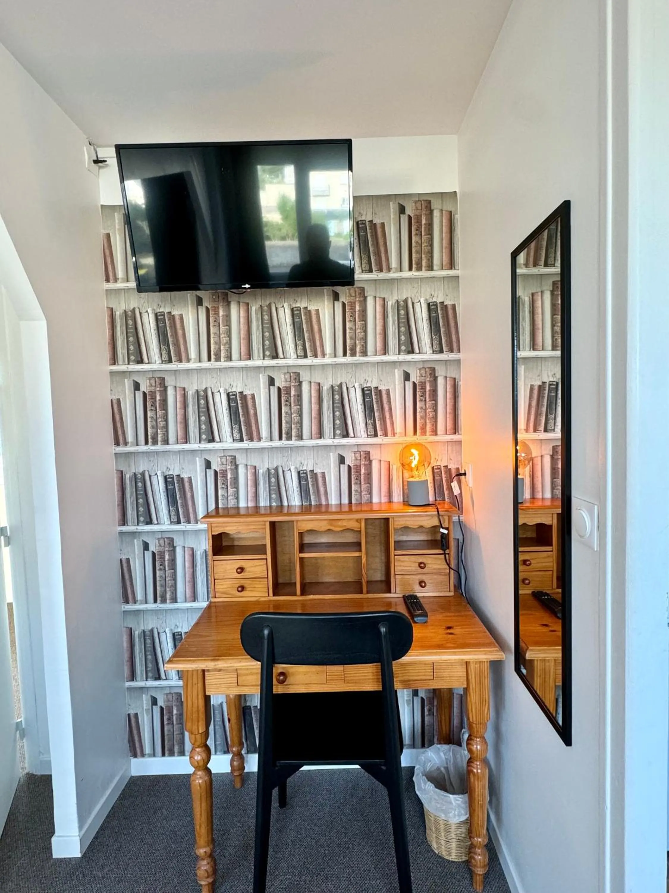 Seating area in Le Clos Normand