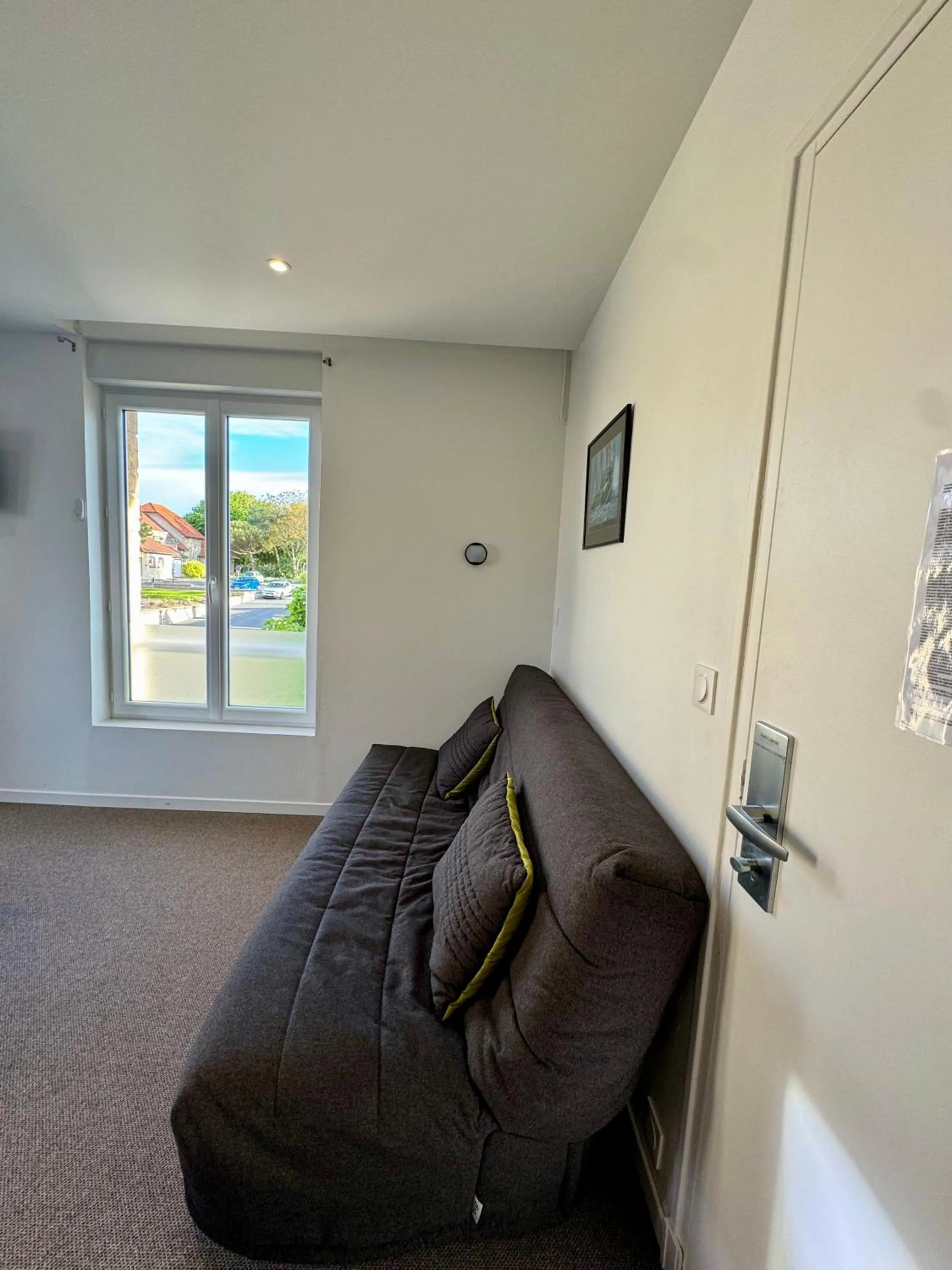 Photo of the whole room in Le Clos Normand