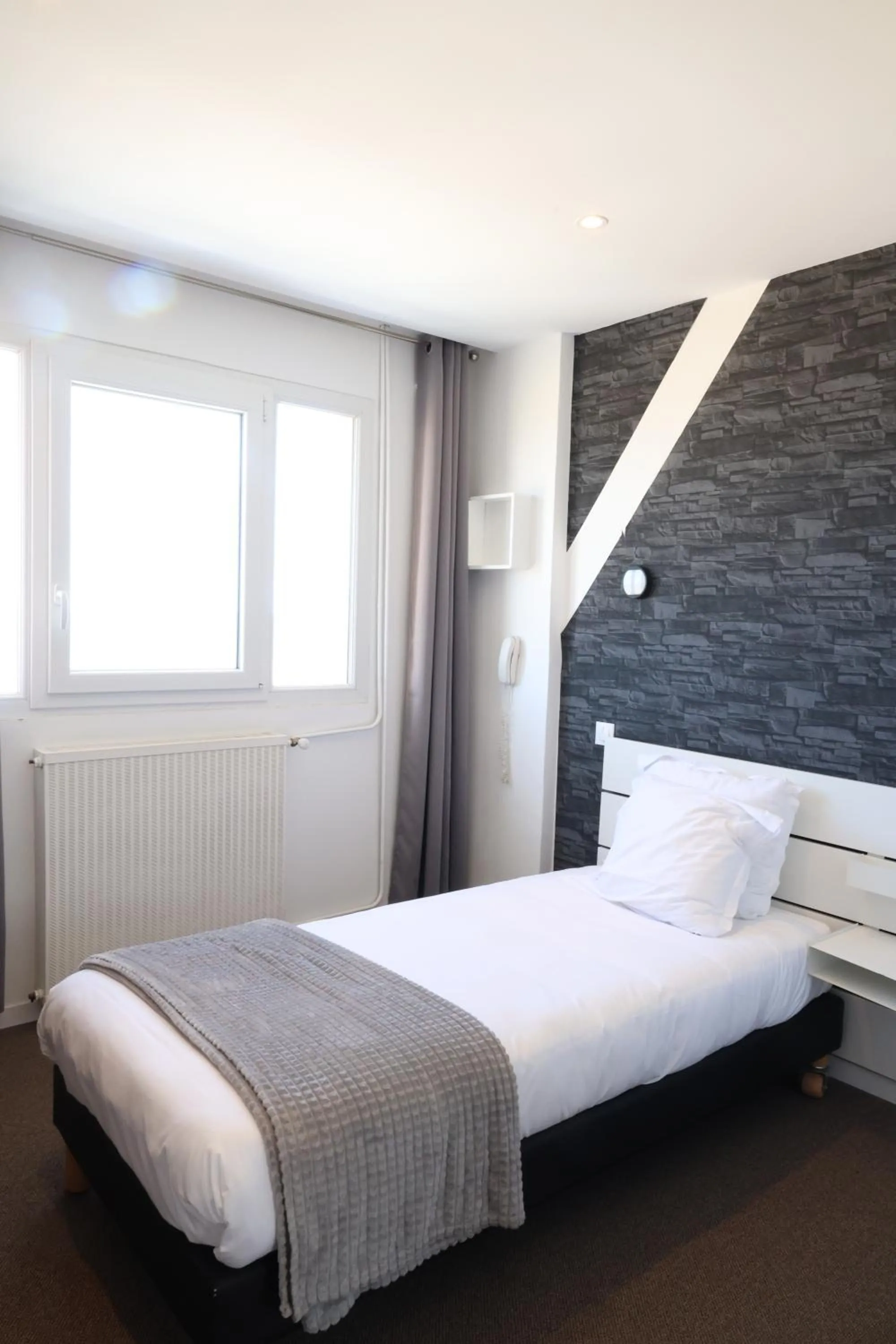 Bedroom, Bed in Le Clos Normand