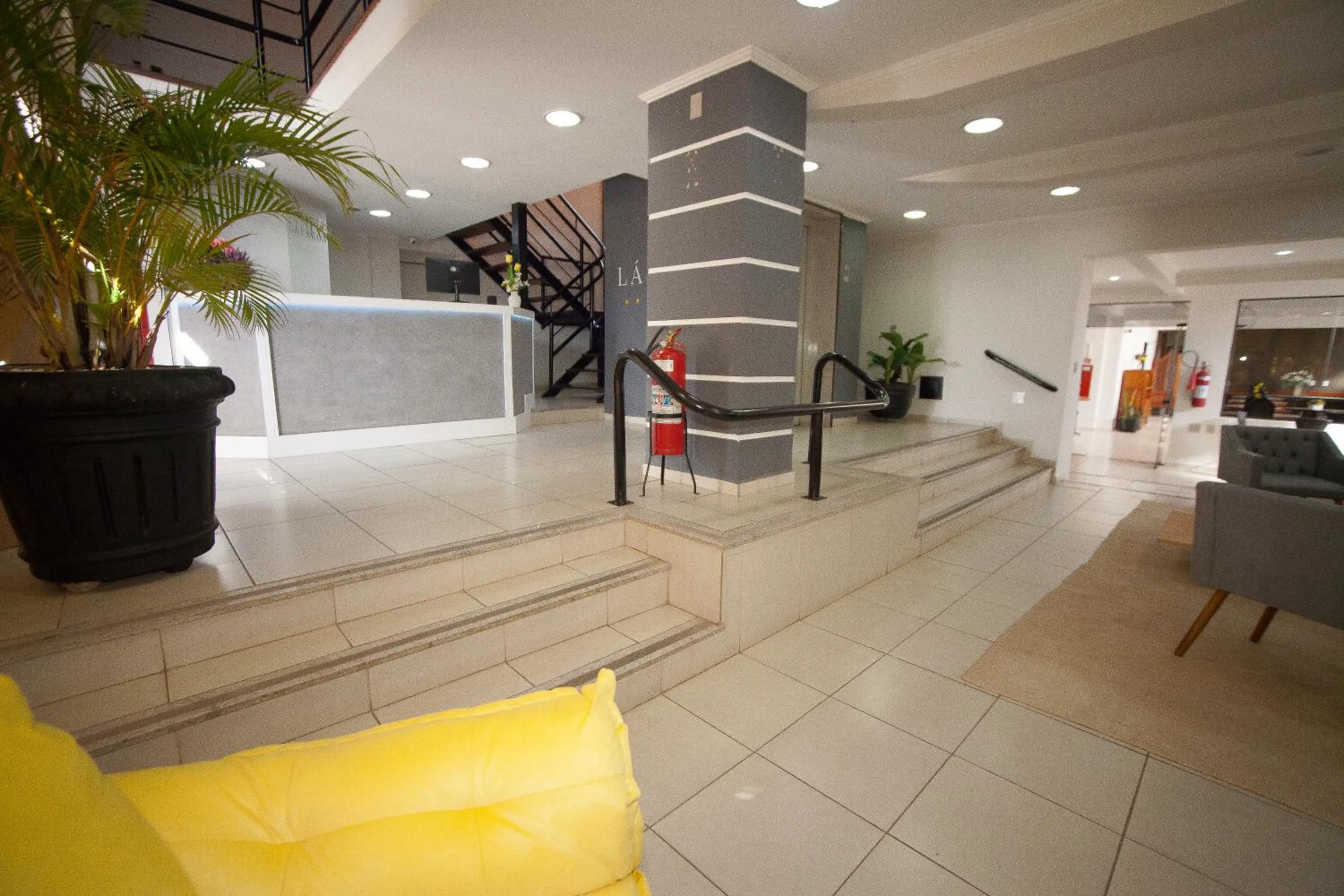 Lobby or reception in Láparos Hotel