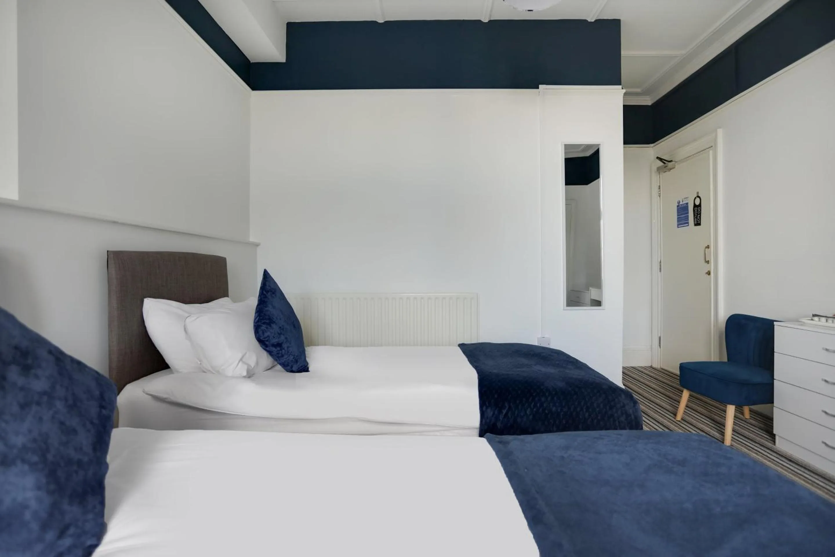 Bedroom, Bed in Lord Kitcheners Guest House