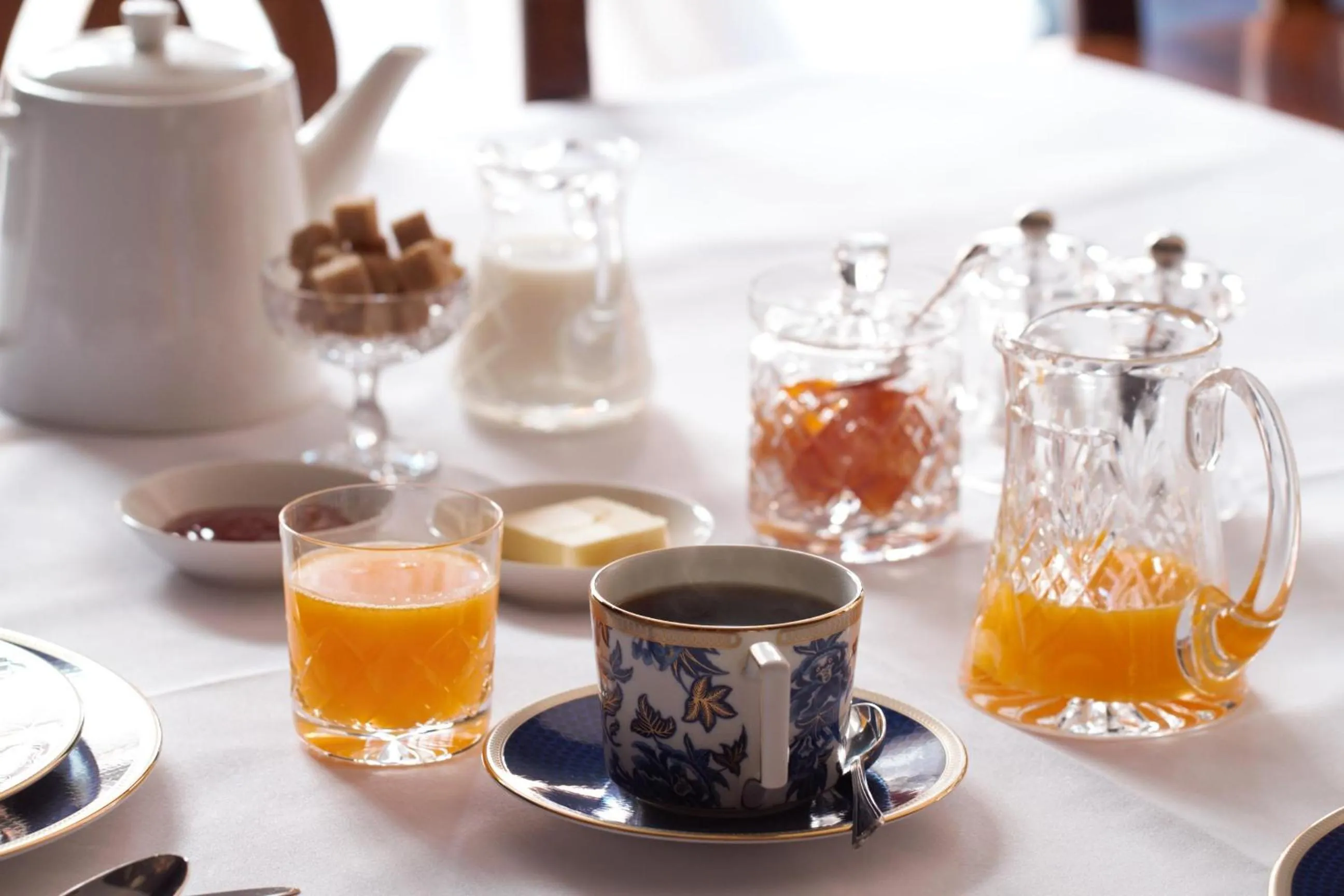 Breakfast in The Old Stores