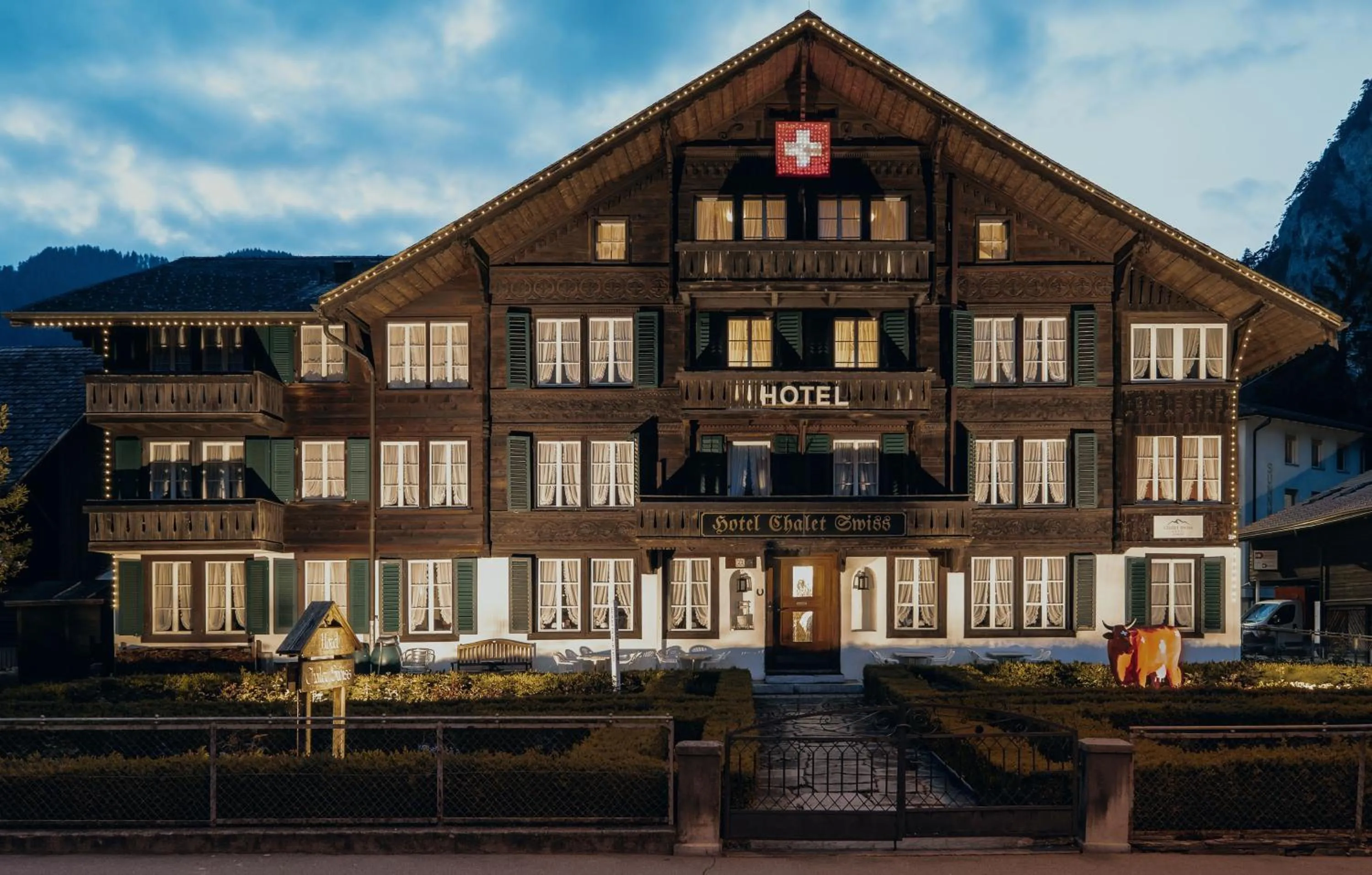 Property building in Hotel Chalet Swiss