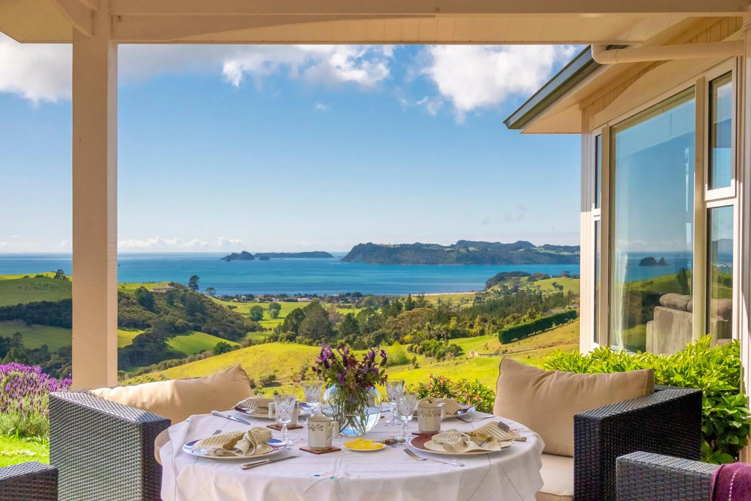 Balcony/Terrace in Bayview Valley Lodge Bed & Breakfast