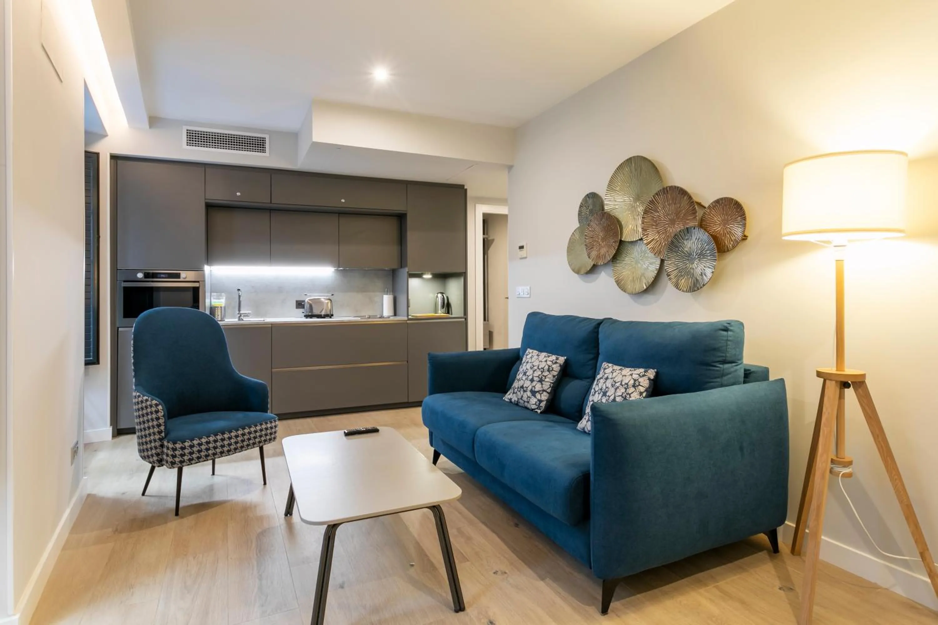 Living room in Arenal Suites Alicante