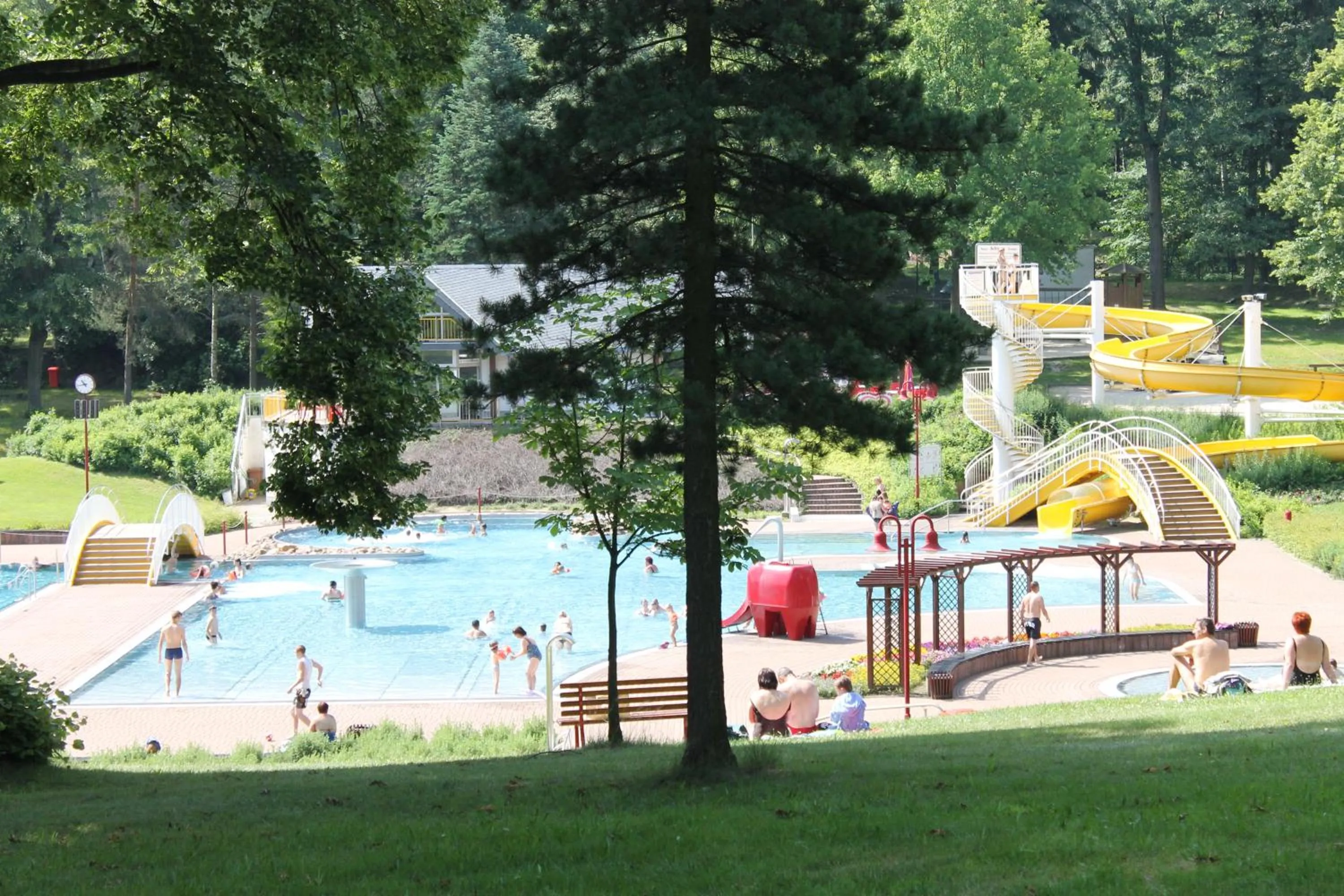 Children play ground in Hotel BB Bahnhof Bertsdorf
