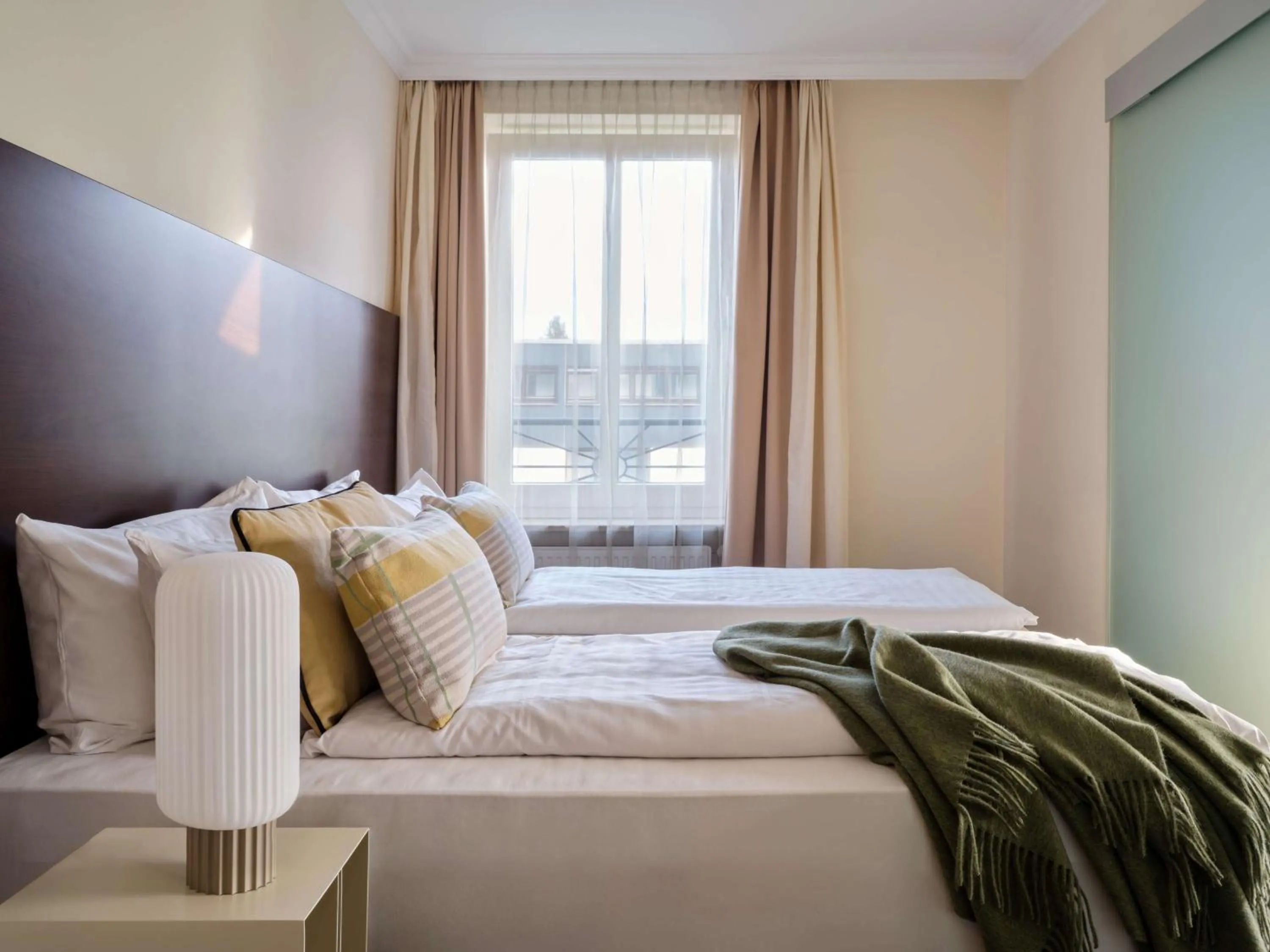 Bed in Flemings Hotel München-Schwabing