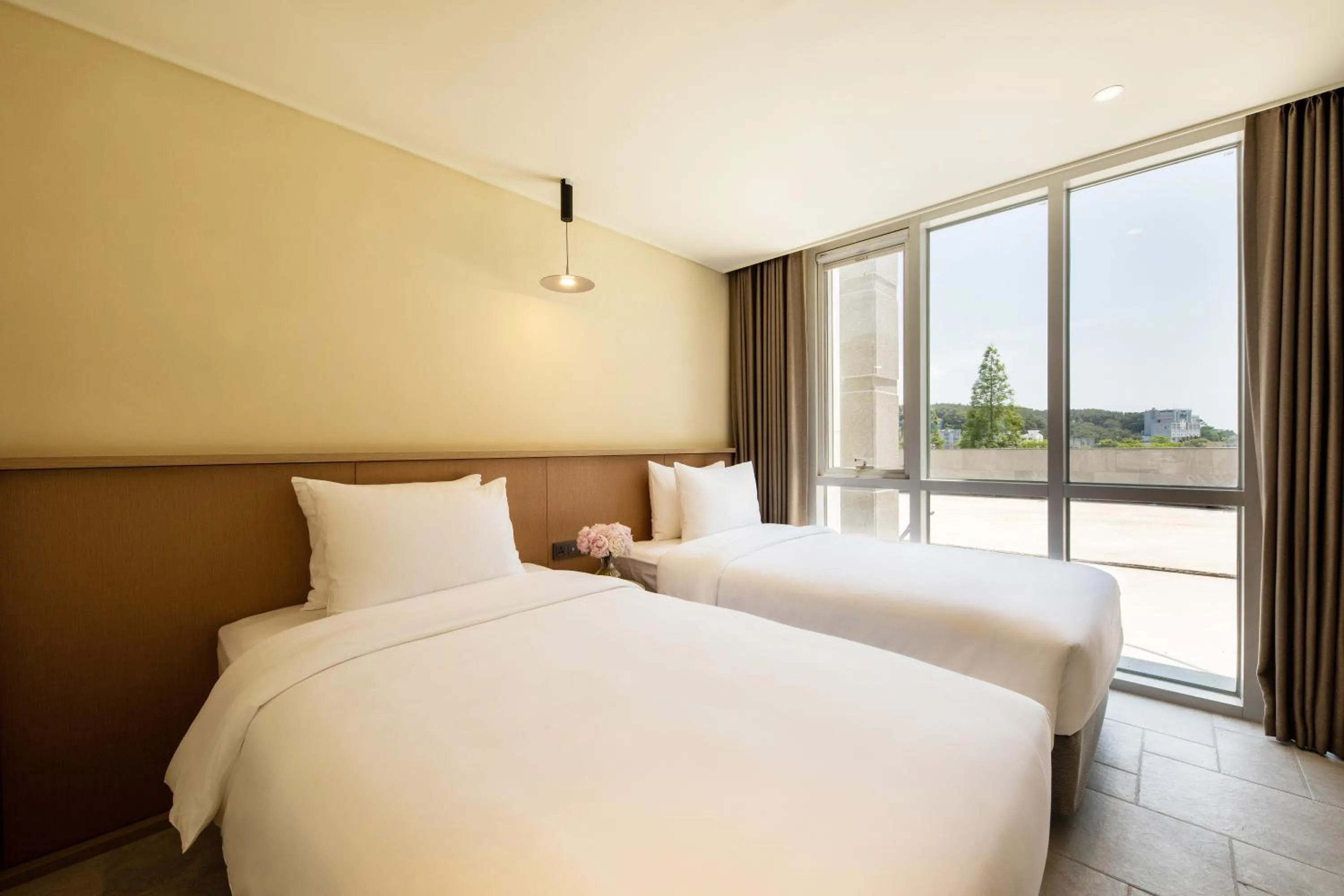 Bed in The Week & Resort